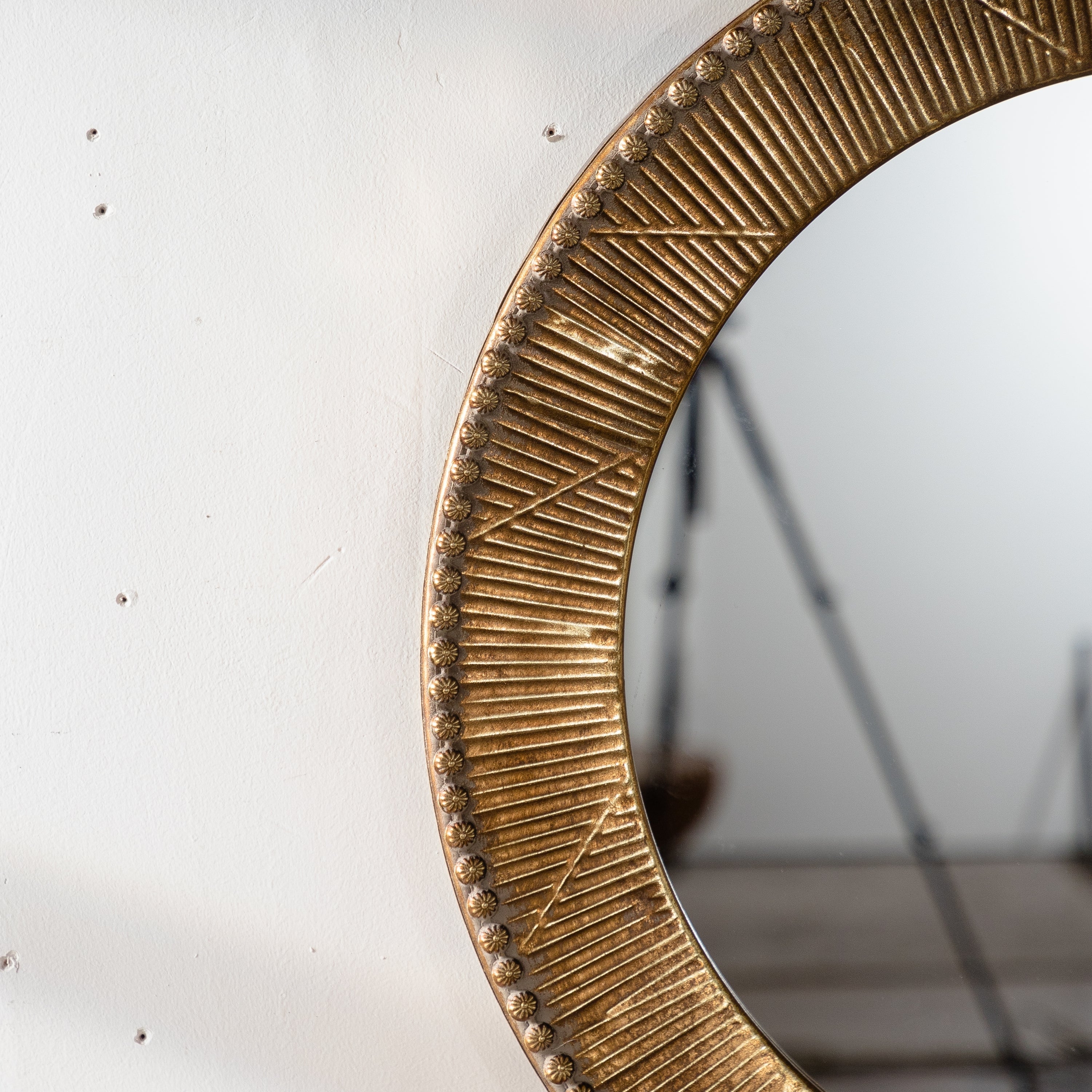 Wall Mirror Round Gold Textured Iron Frame Boho Vintage 31.3 In