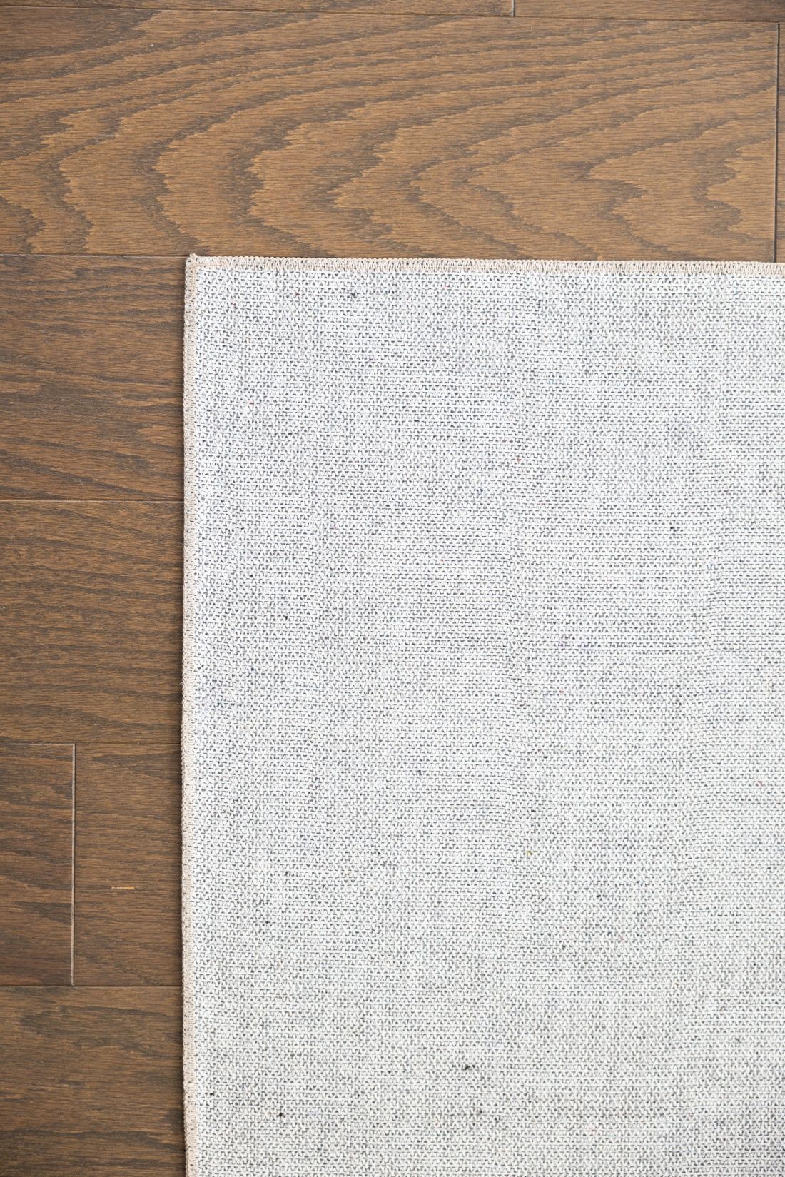 Toucan - 5' X 7' Washable Non - Slip Area Rug, Elegant Design - Silver