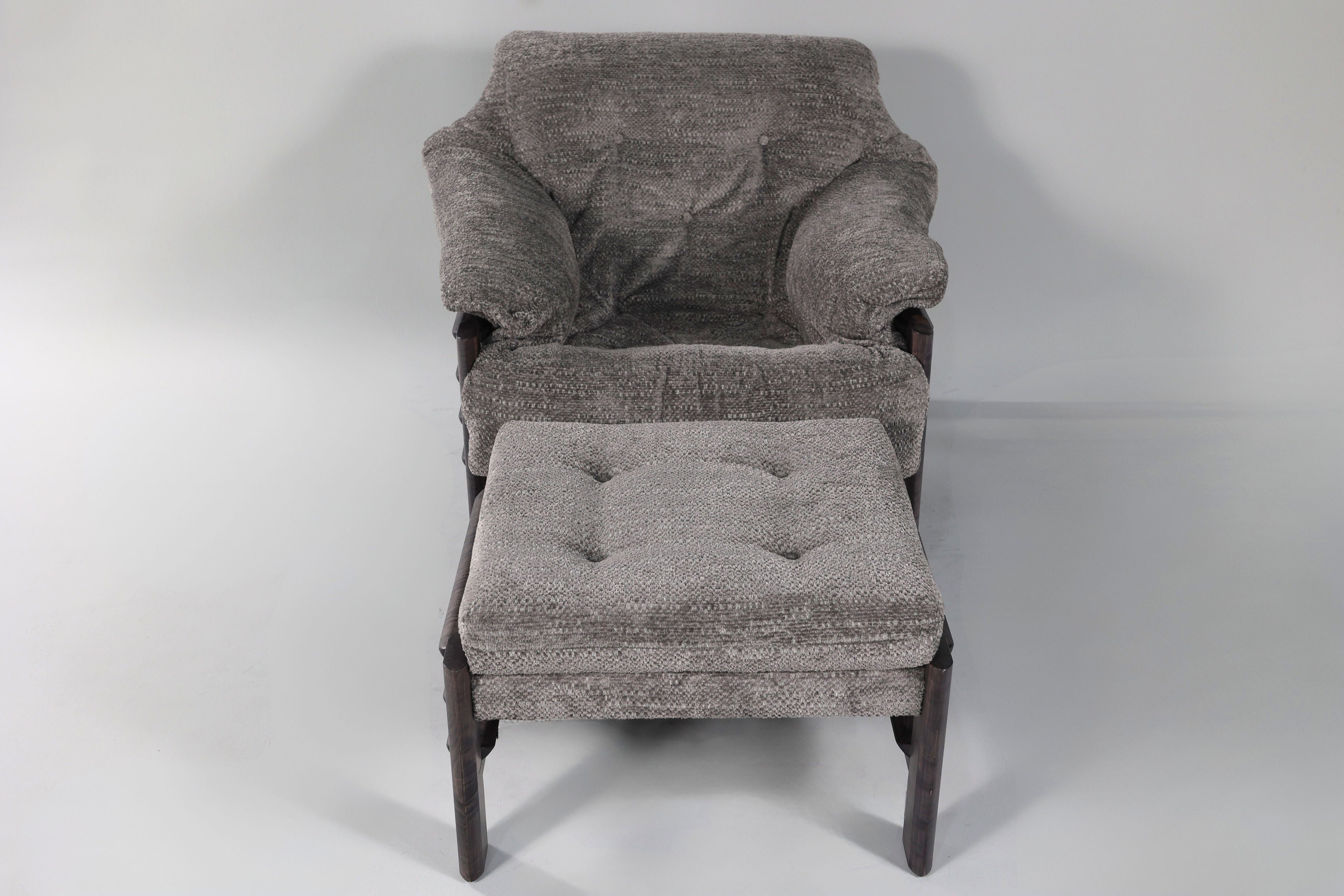 Chair & Ottoman – Oswalt Sterling with Tiger Maple Arms (Black)