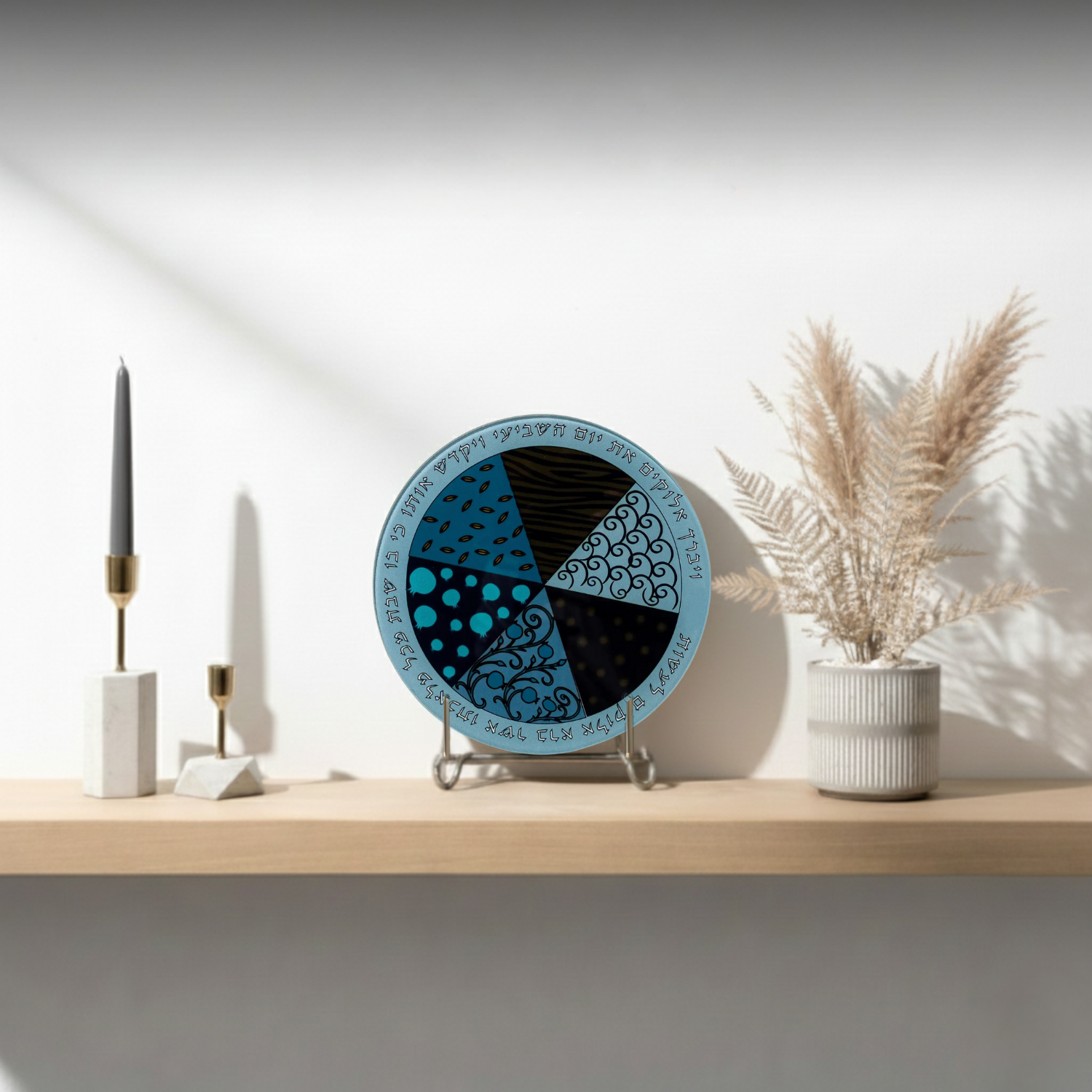 Pot base with a modern and clean design | Handmade from tempered glass | Aqua Spirit series