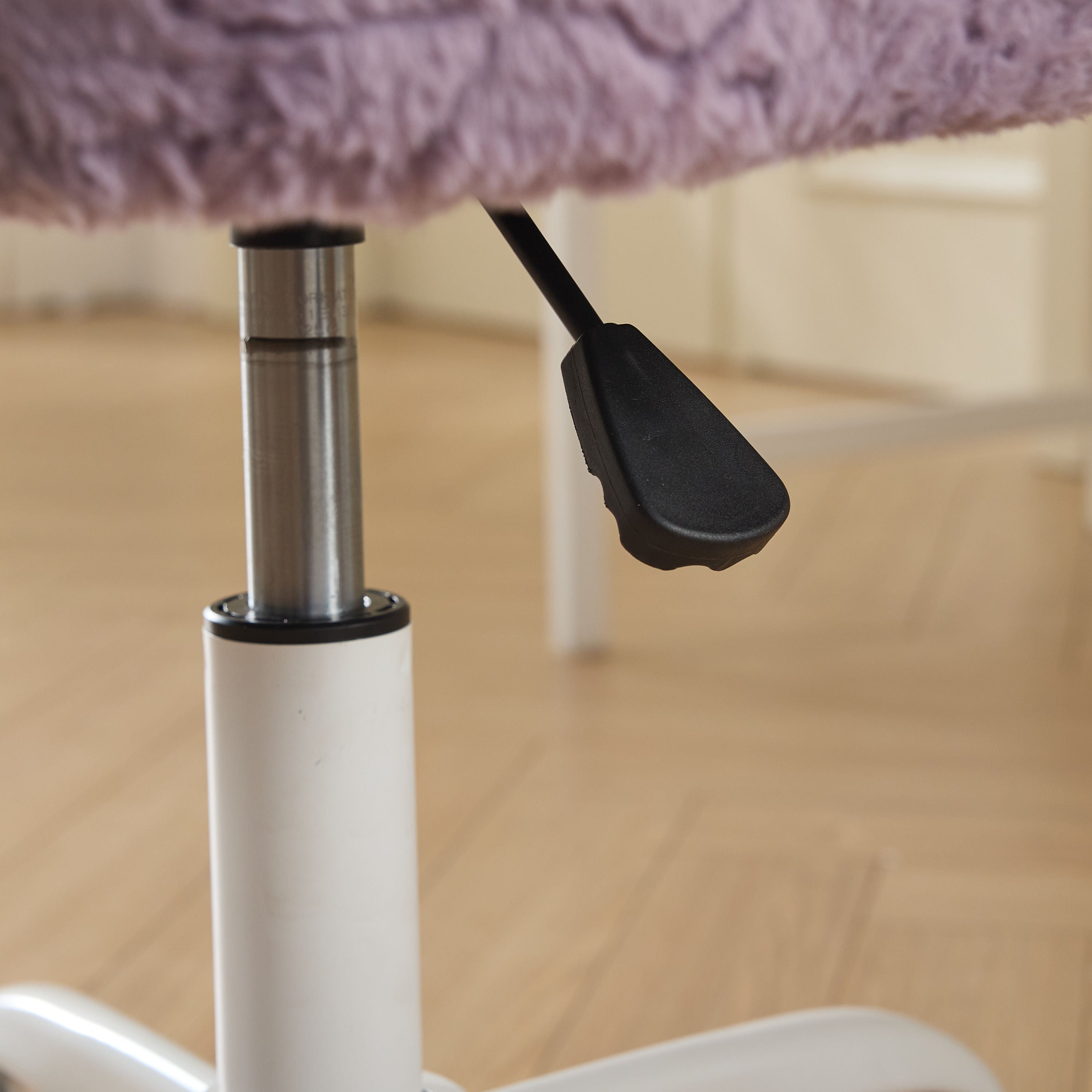 Swivel Chair Faux Alpaca Violet Vanity Bedroom Ergonomic 22.5x31.9 In