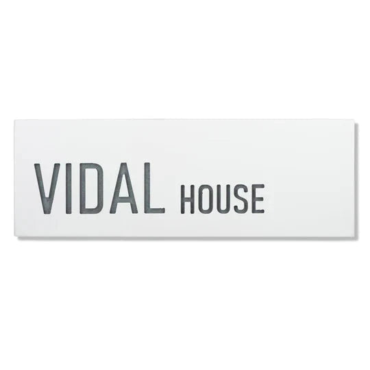 Personalized door sign with names for engraving in clean white concrete - Snow series