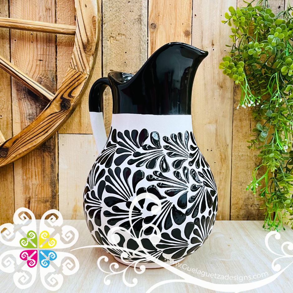 Engobe with Black Espiga Pato Pitcher Set - 4 Cups