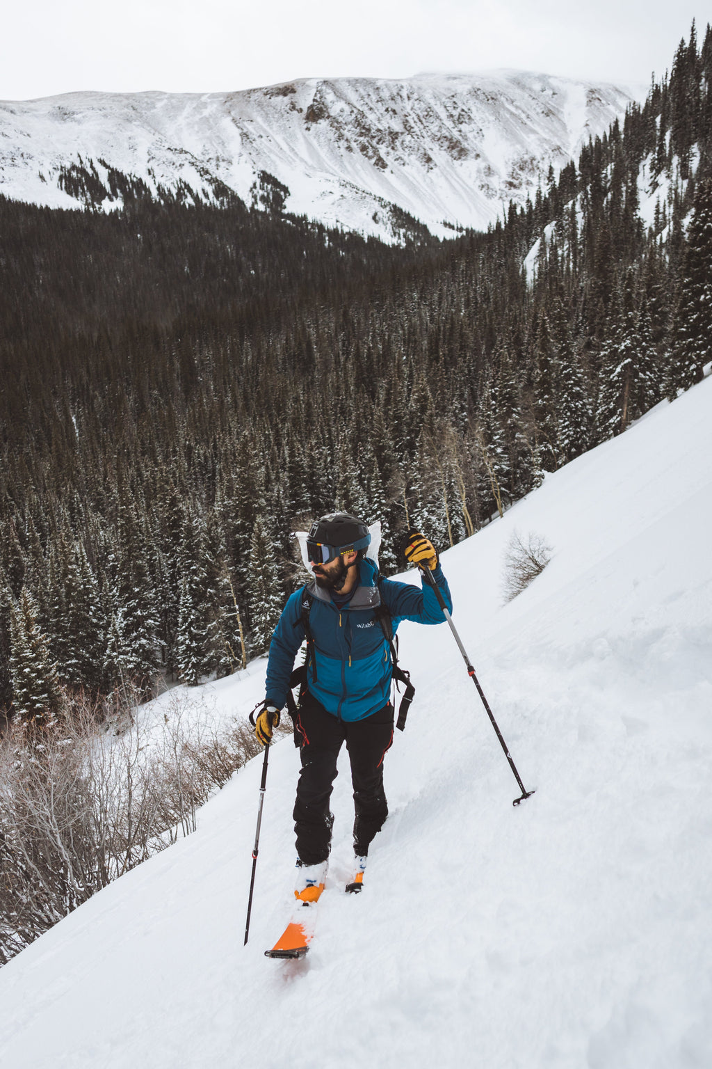 Team Wendy M-216 | w/ Princeton Tec Light & Superior Ventilation | Professional Ski Helmet