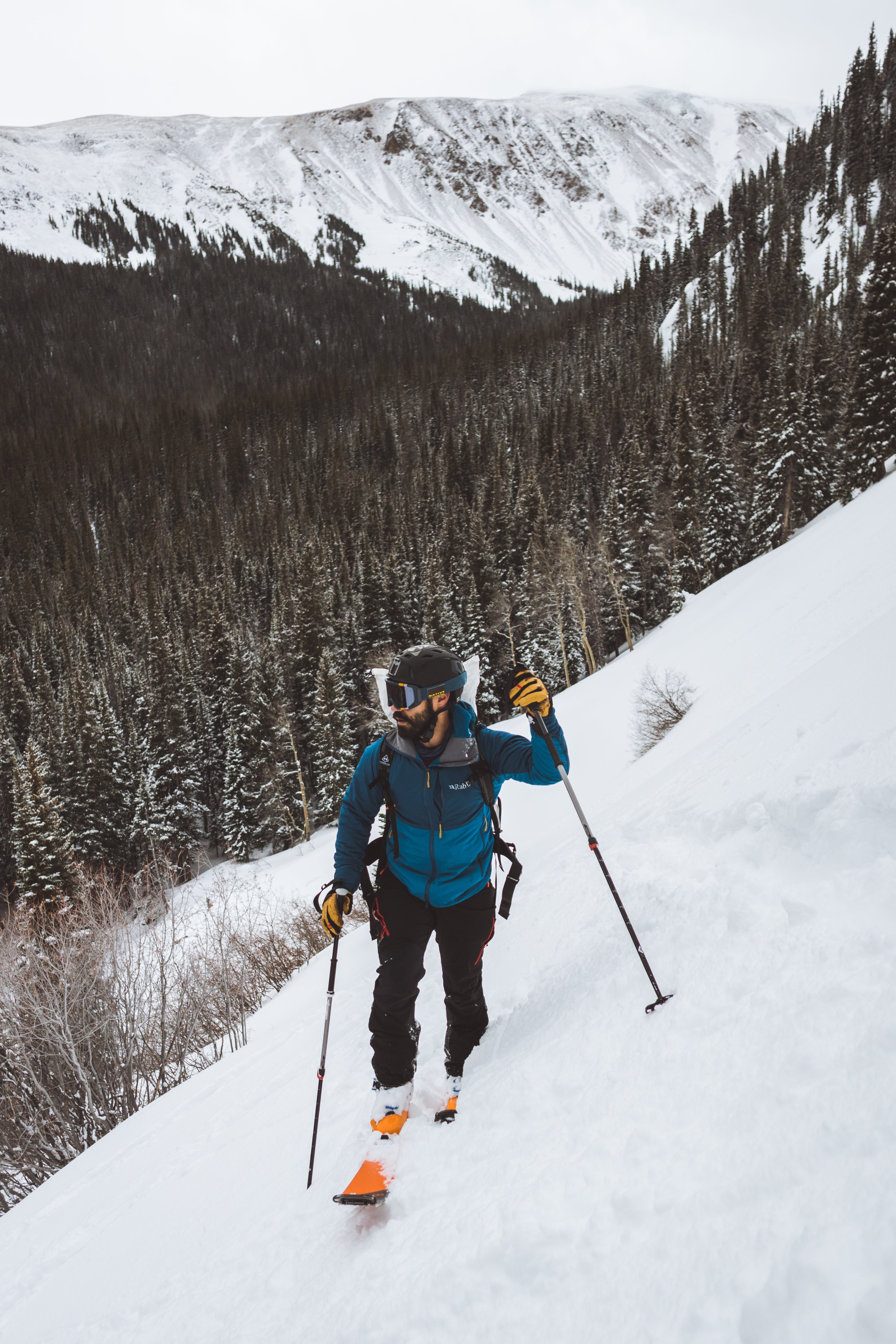 Team Wendy M-216 | w/ Princeton Tec Light & Superior Ventilation | Professional Ski Helmet