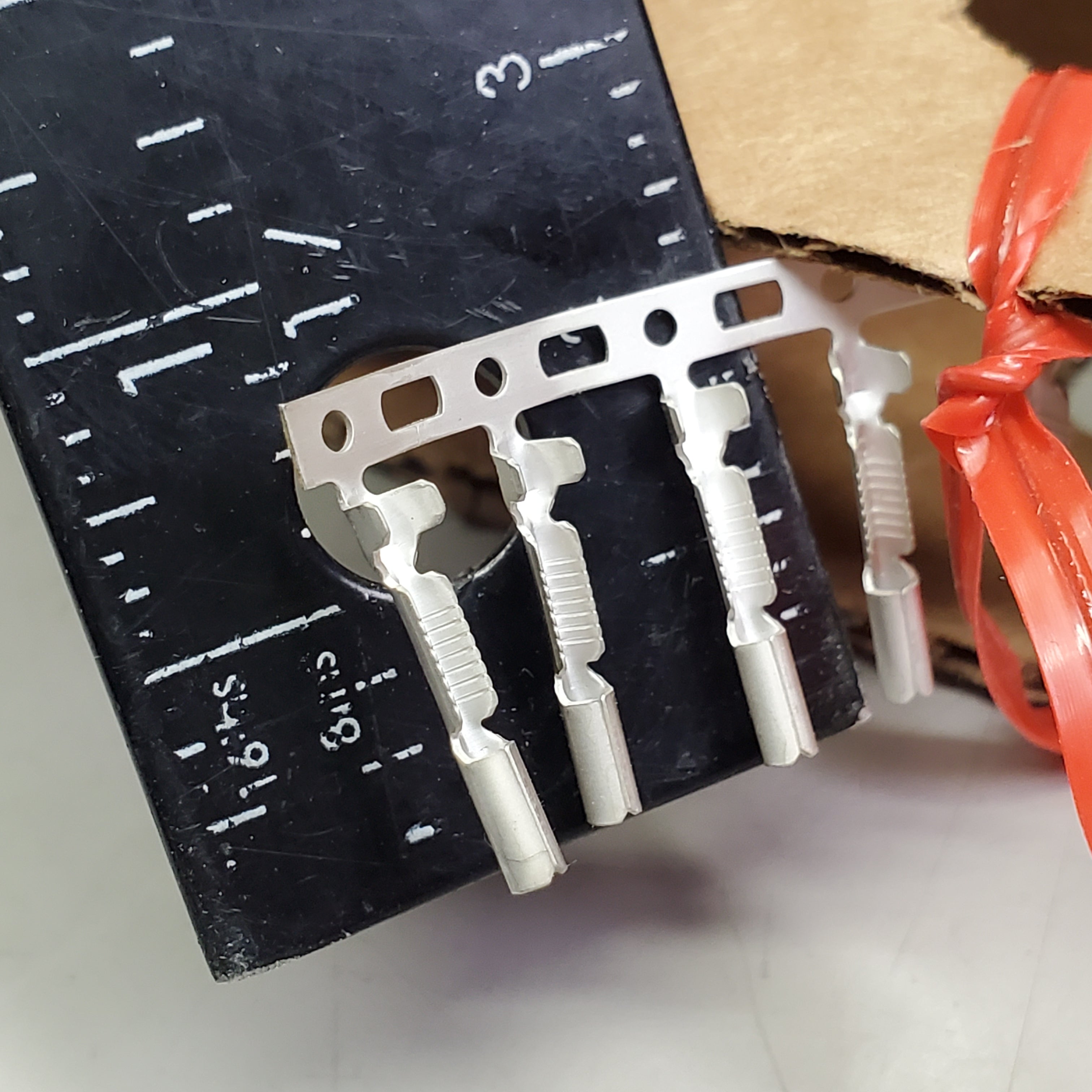 TE CONNECTIVITY (1 Roll 1000pcs) AMP Connectors / Terminals Crimp Wire Pins 63506-1