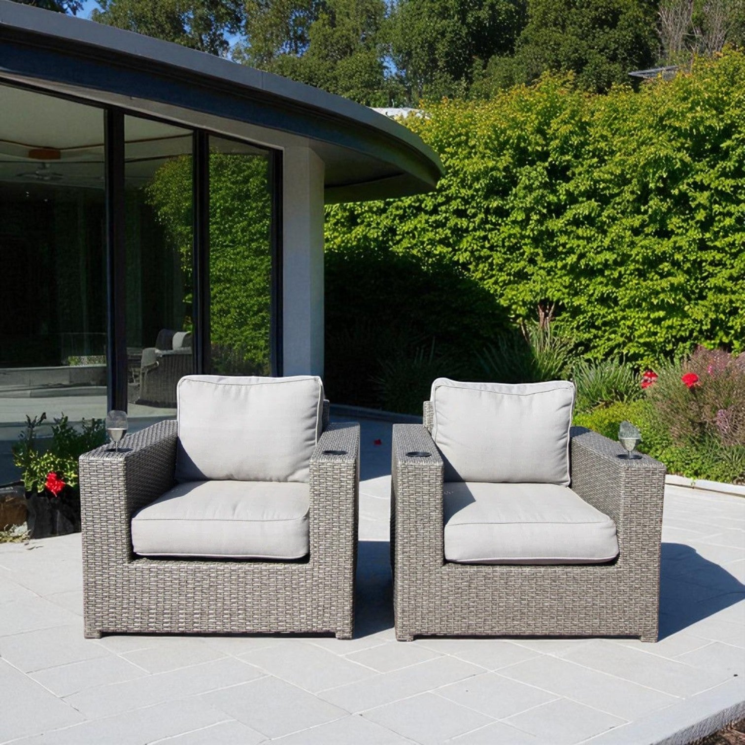 Outdoor Lounge Chair Wicker Gray Aluminum Frame 300 lb Cap Set of 2