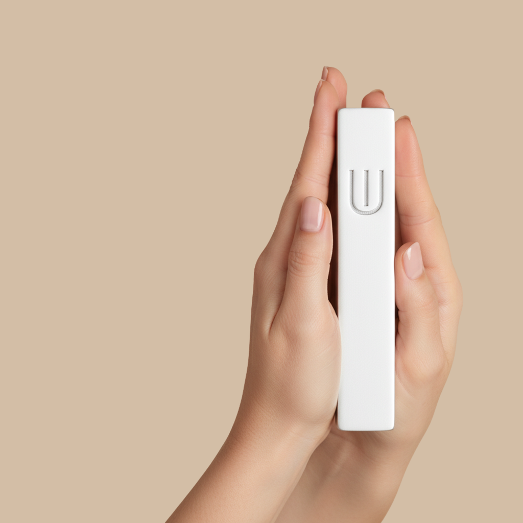 Minimalist Concrete Mezuzah for Modern Jewish Homes – Timeless Collection