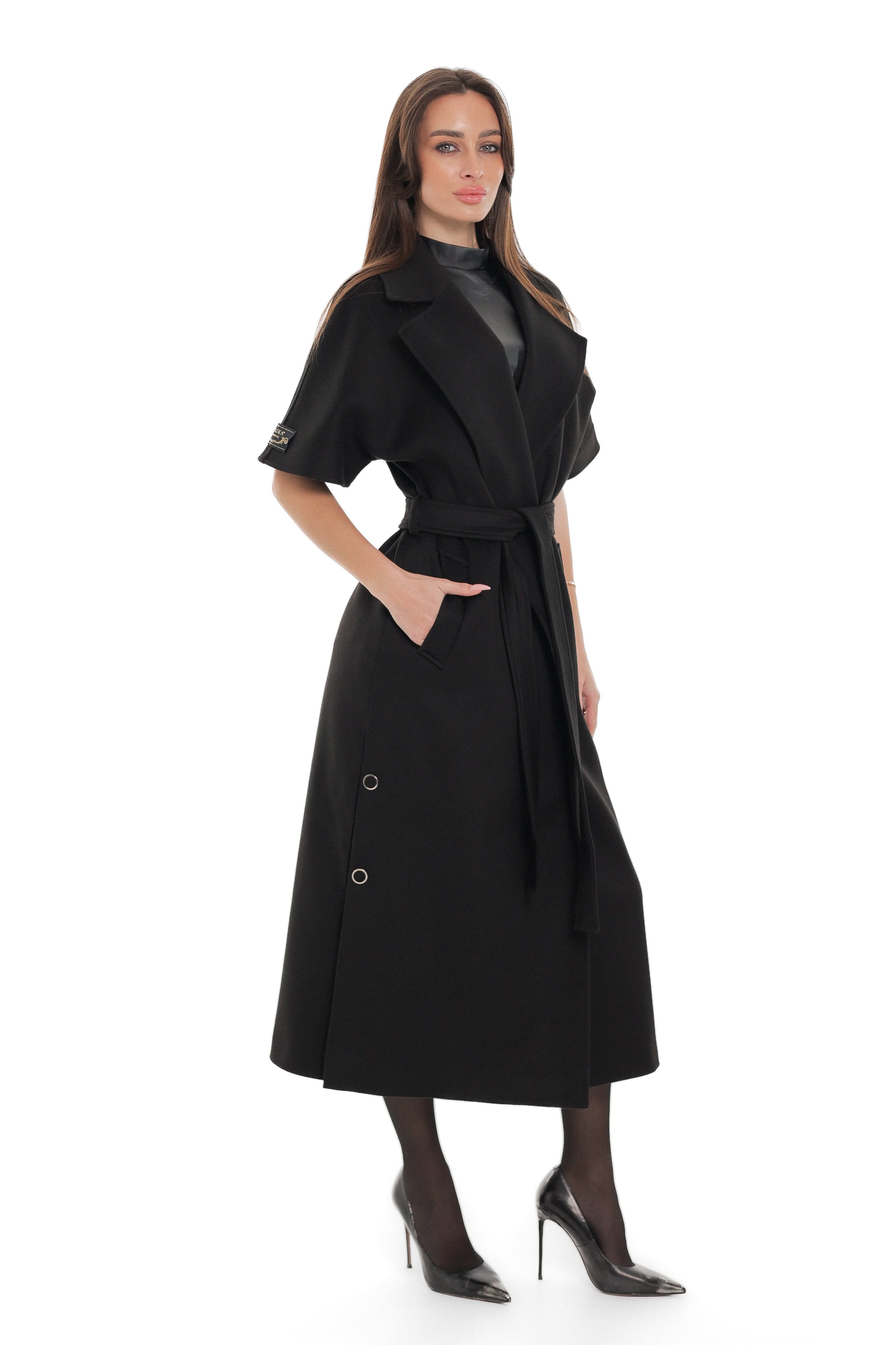 Evelyn Structured Short-Sleeve Coat in Black