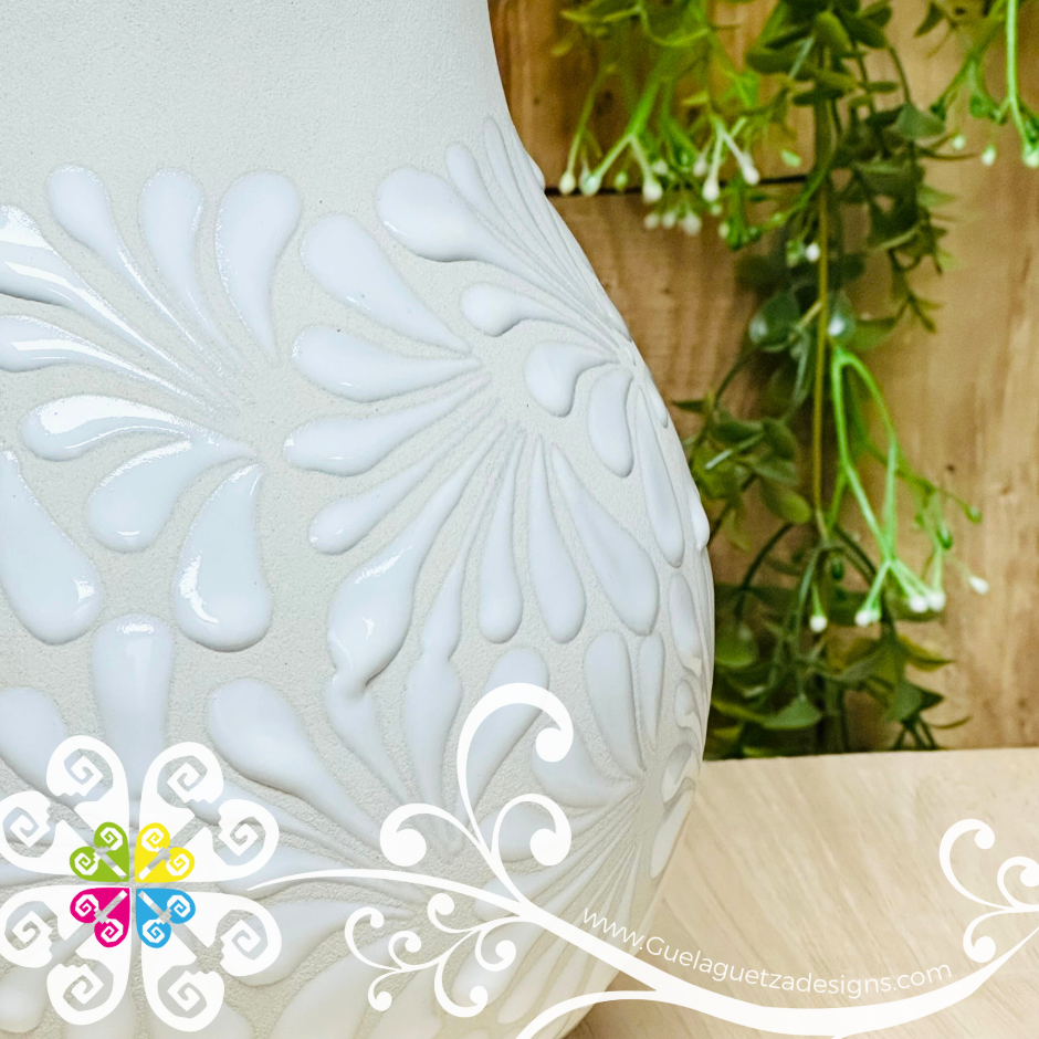 White Espiga Large Pato Clay Pitcher - Jarro de Barro