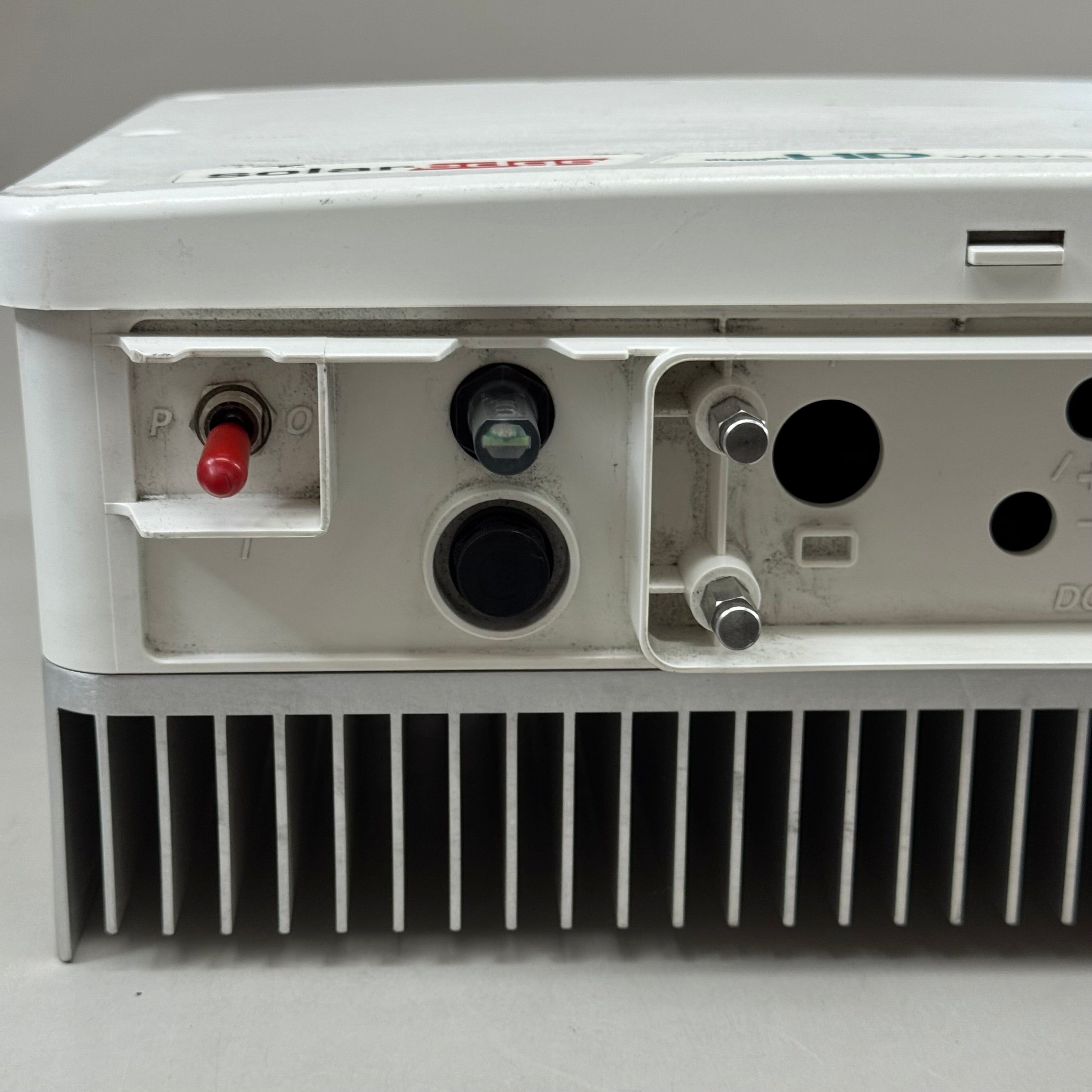 SOLAREDGE Photovoltaic Rapid Shutdown System  14"x11"x6" White 73053922-D3 (As-is (See Images))