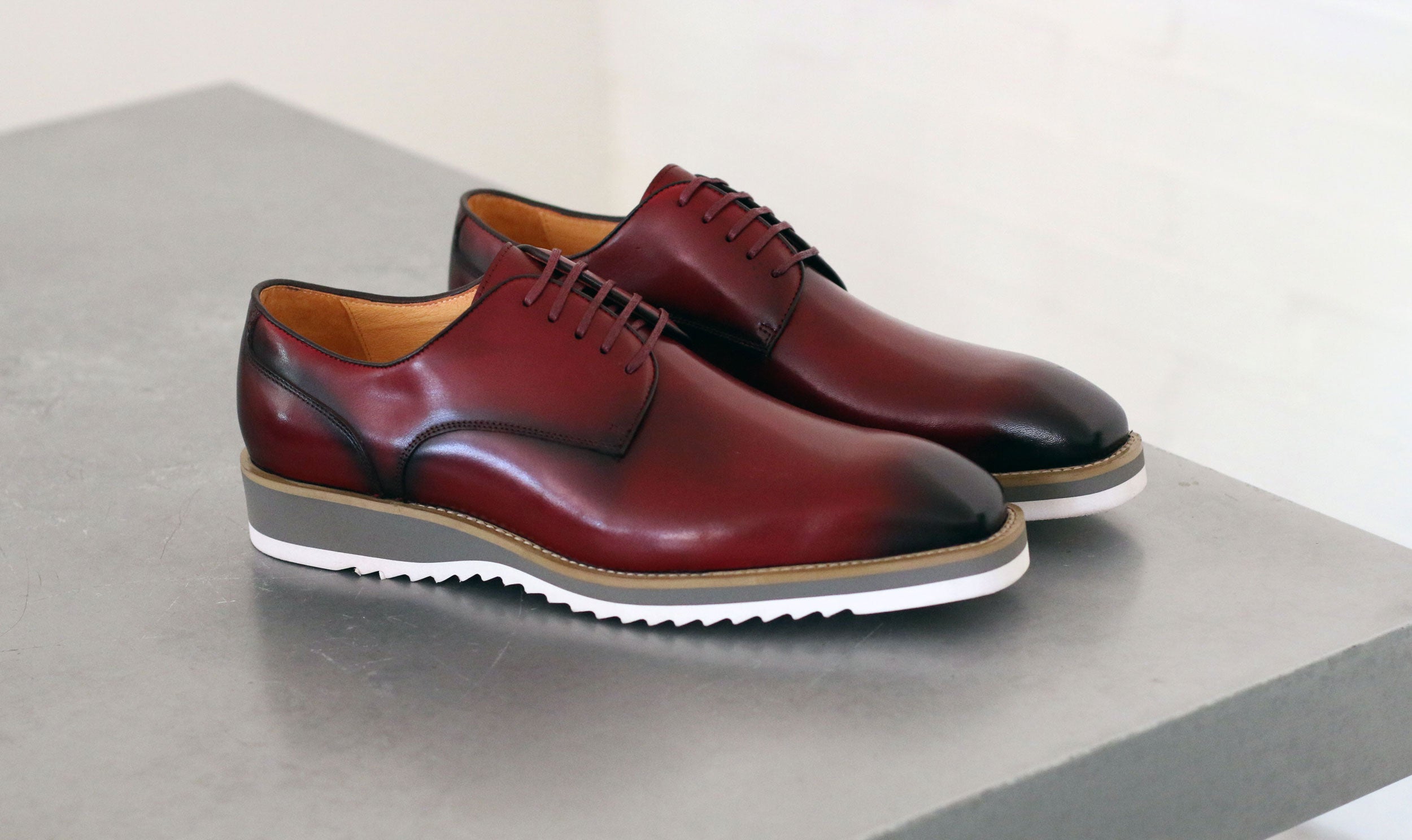 Burnished Calfskin Lace-Up Shoe Burgundy