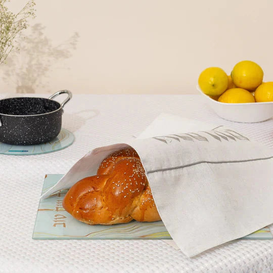 Unbreakable glass Shabbat challah tray in a golden marble design - Marble Gold Series