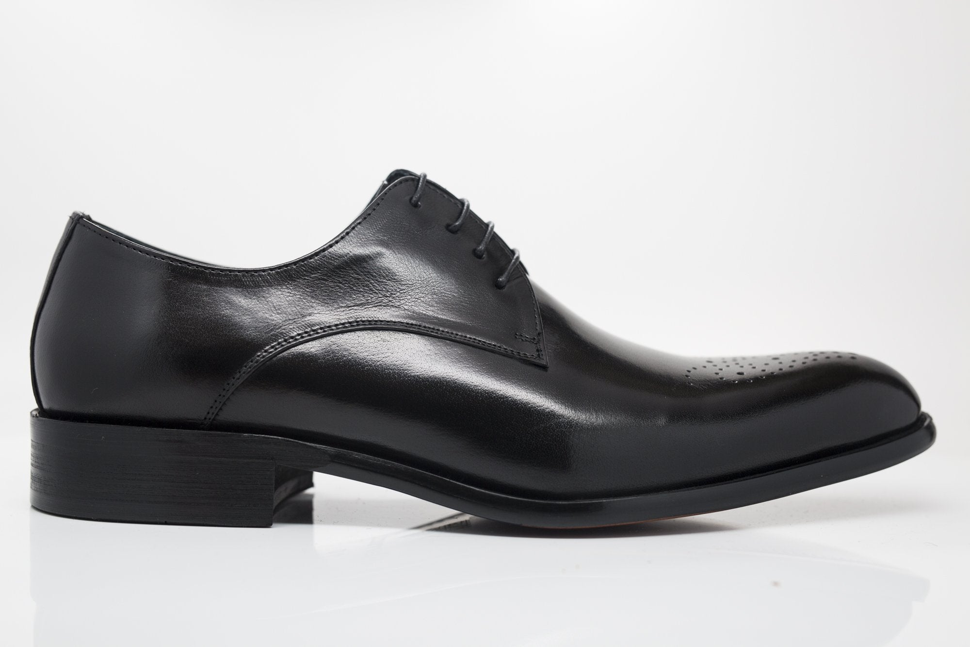 Burnished Calfskin Lace-Up Oxford Black