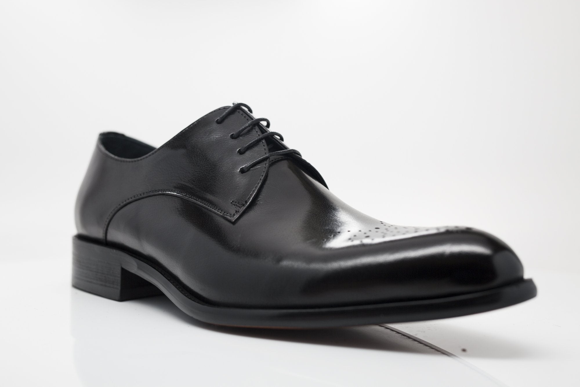 Burnished Calfskin Lace-Up Oxford Black