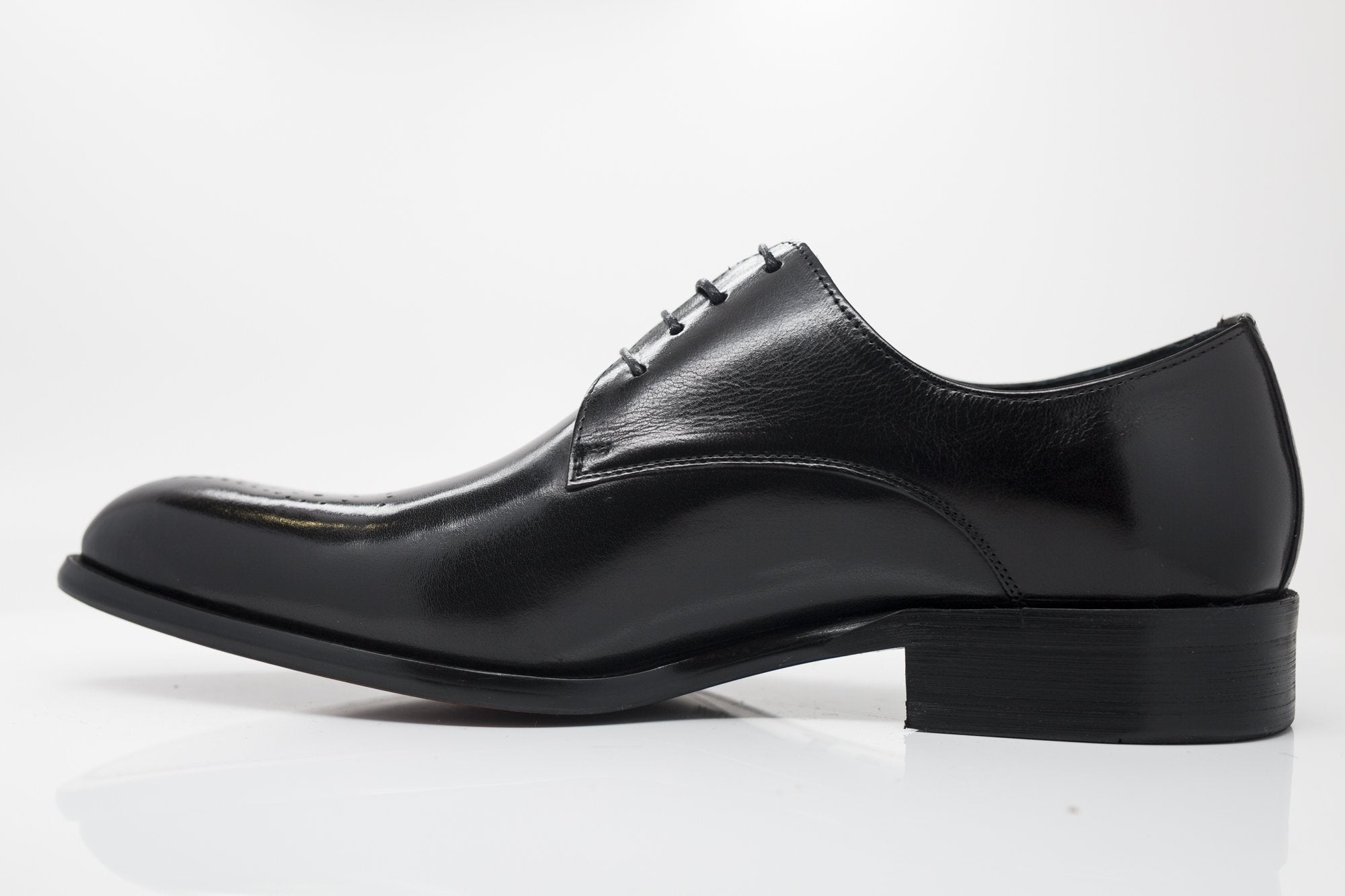 Burnished Calfskin Lace-Up Oxford Black