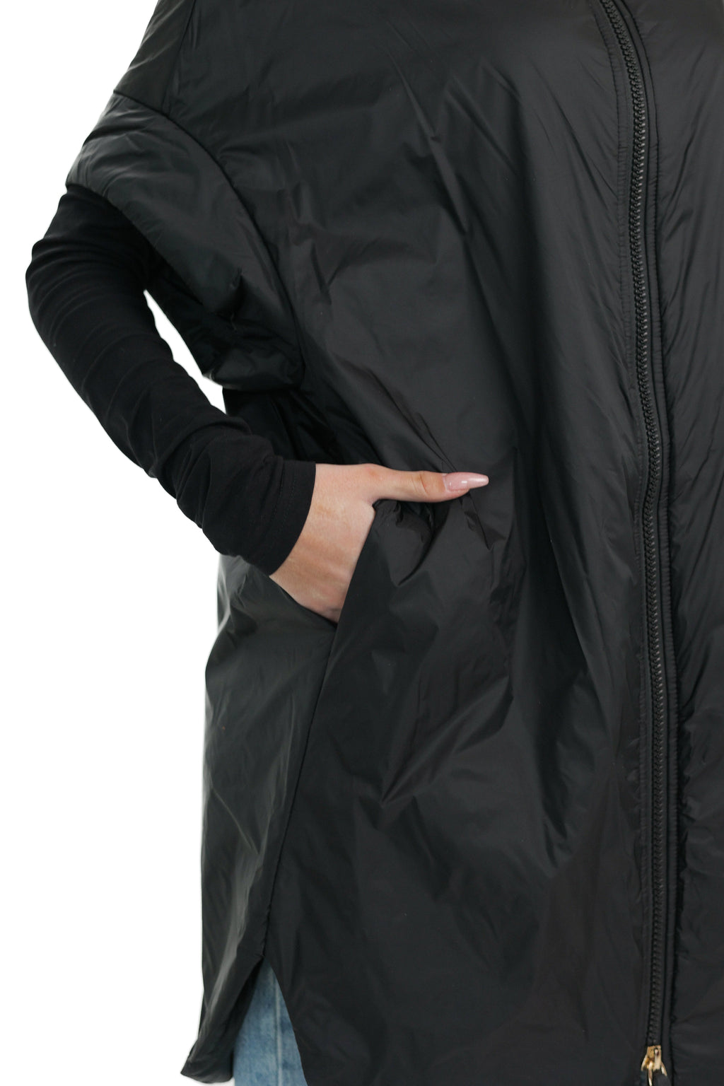 Emery Relaxed Fit Vest in Black