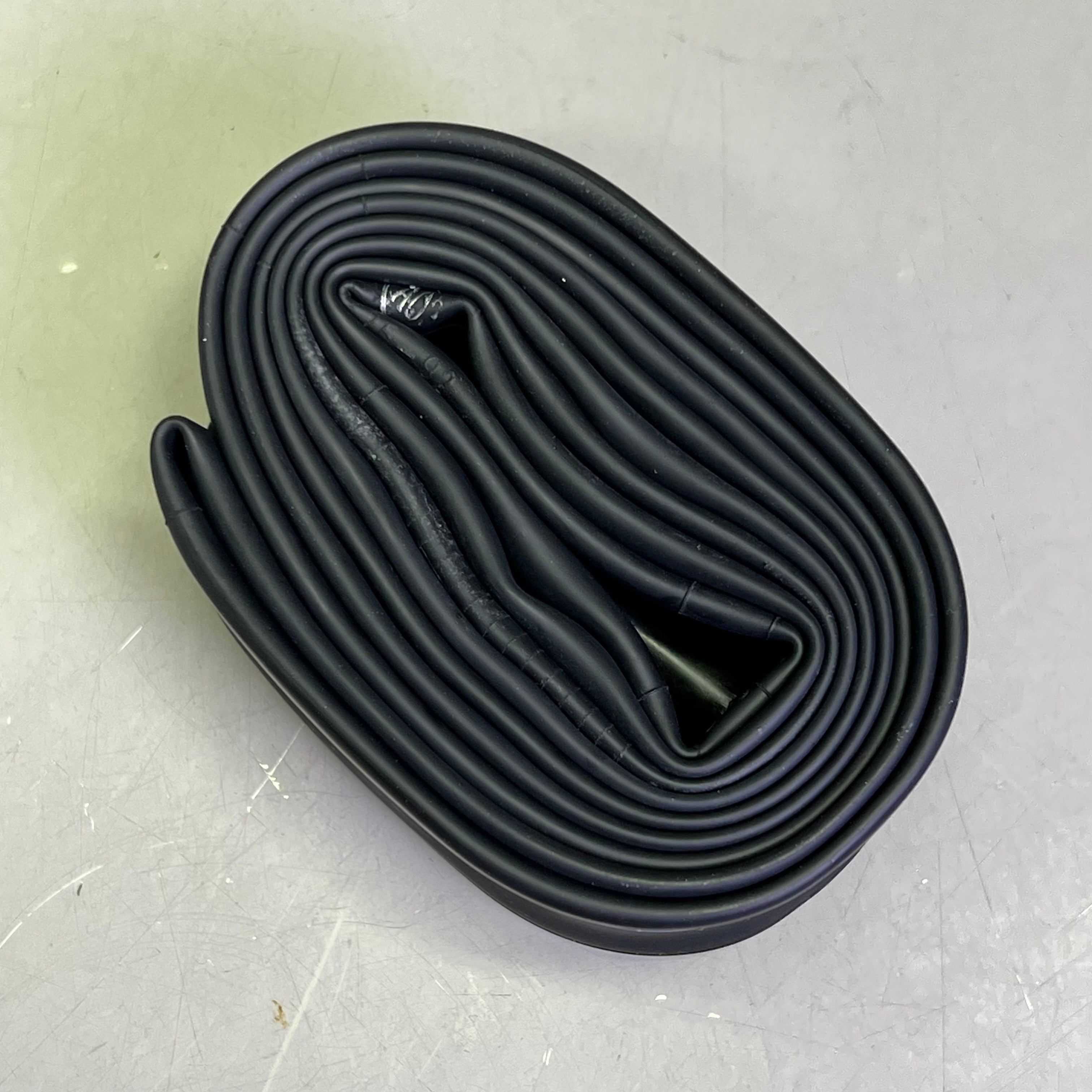 BELL (6 PACK) Bicycle Inner Tube Standard Valve 26" 1.75"-2.25" Black 7109079