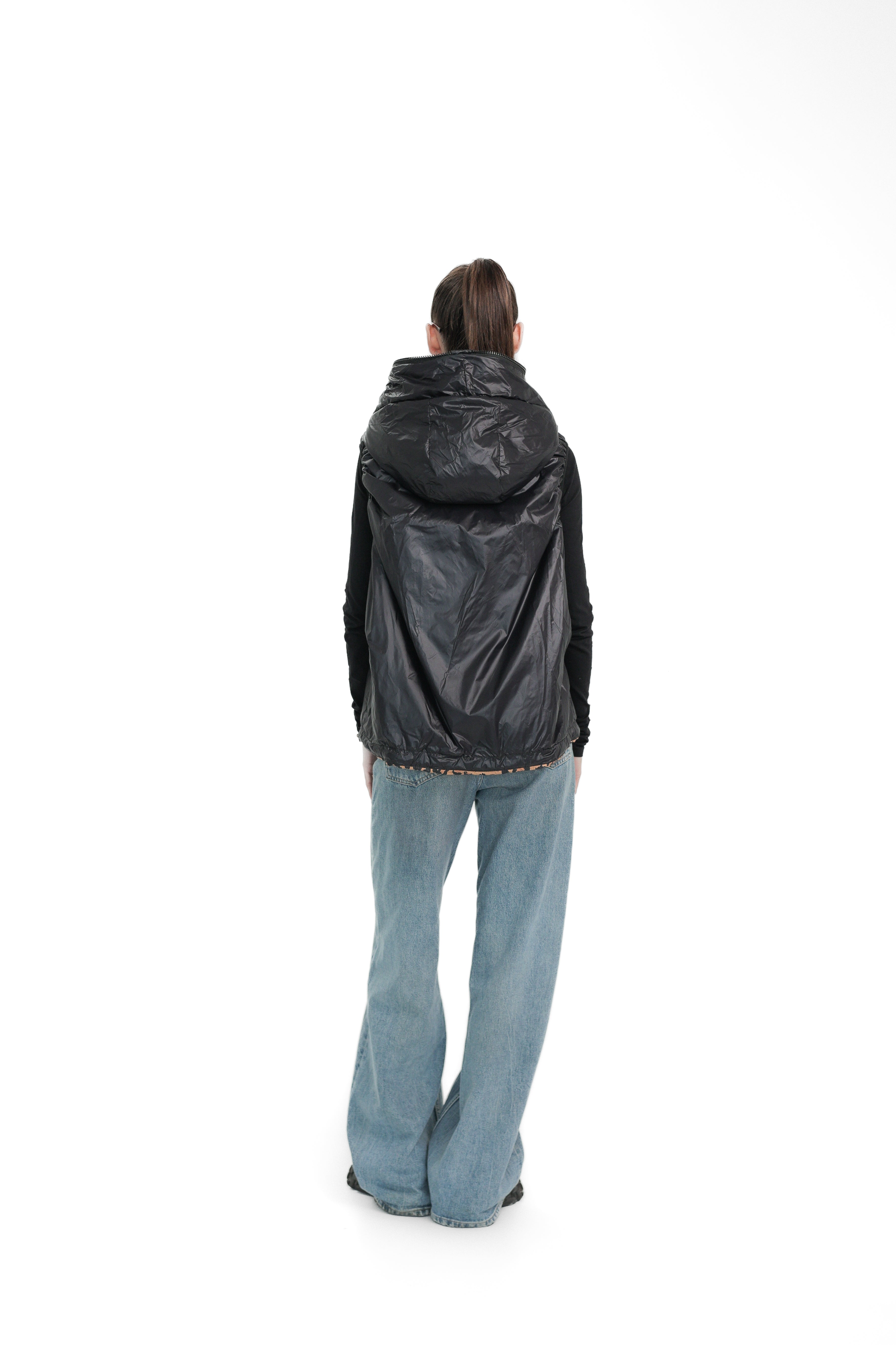 ⇆ Reversible Light Insulated Vest Black | Leo