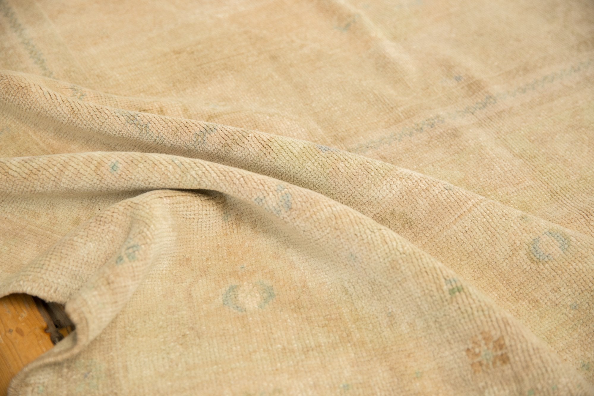 6x10 Vintage Distressed Oushak Carpet