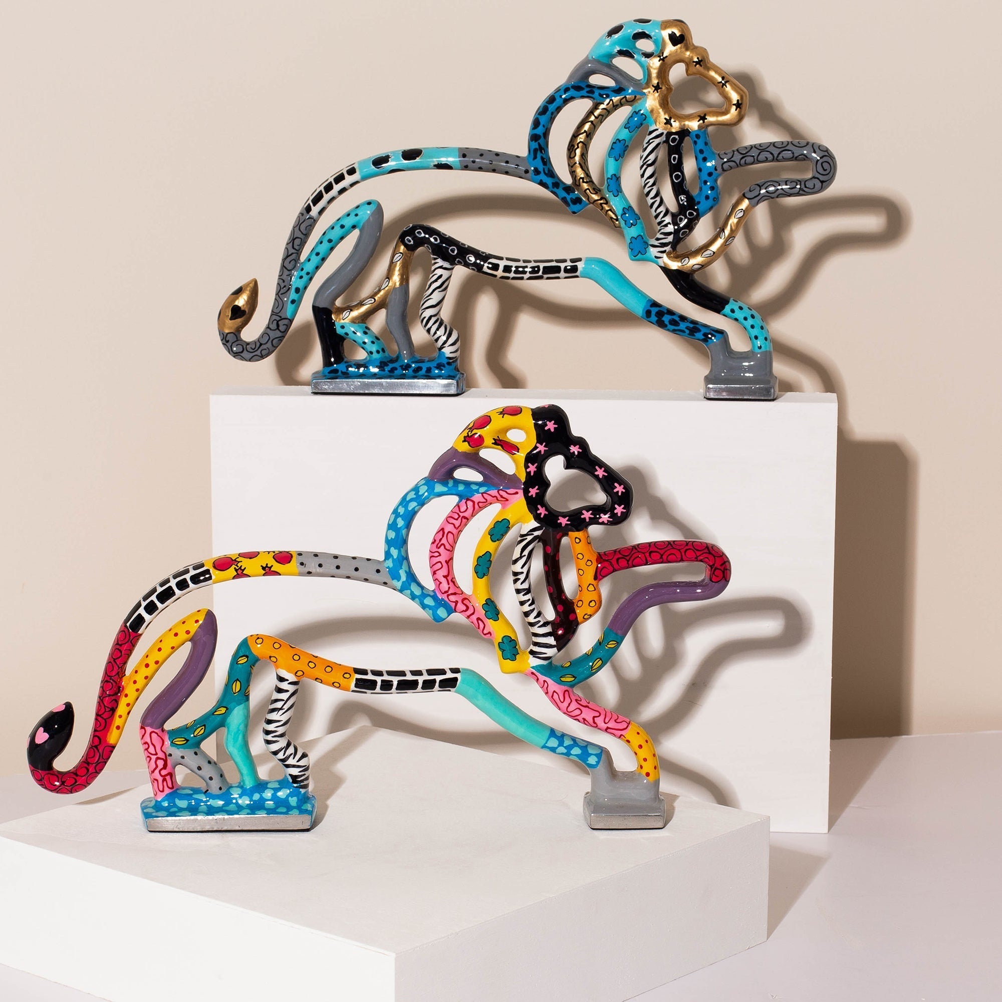 Handcrafted Colorful Lion Sculpture – Modern Aluminum Design – Leo Series