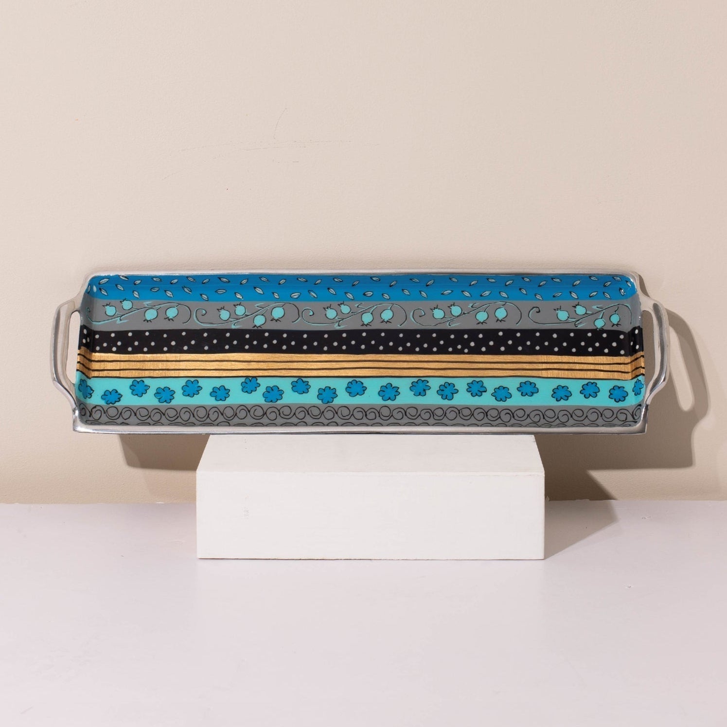 Elegant Hand-Painted Tray for Festive Tables – Traya Series