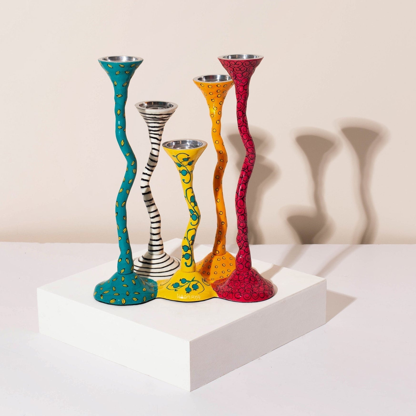 Modern Shabbat Candlesticks – Flowing Aluminum Craft – Bonded Series