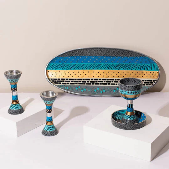 Serving tray with colorful striped design – Ovela series