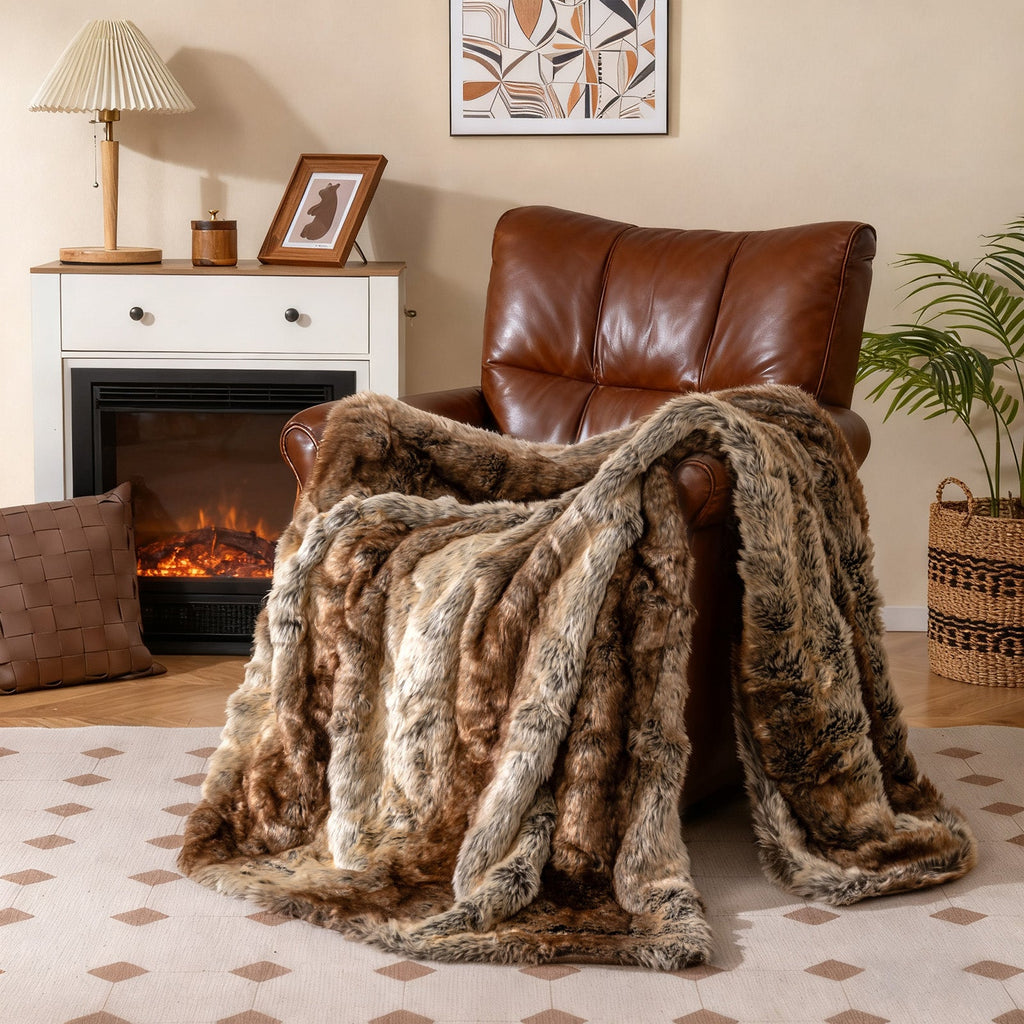 760GSM Soft Plush Fuzzy Luxury Faux Raccoon Fur Blanket for Sofa-M