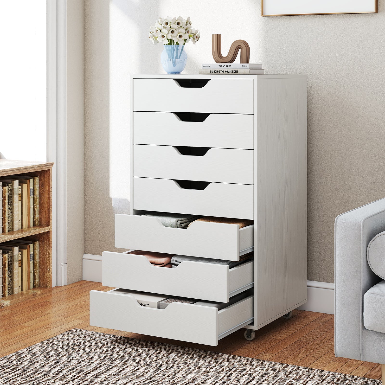 7-Drawer Chest Wooden Storage Dresser with Lockable Wheels