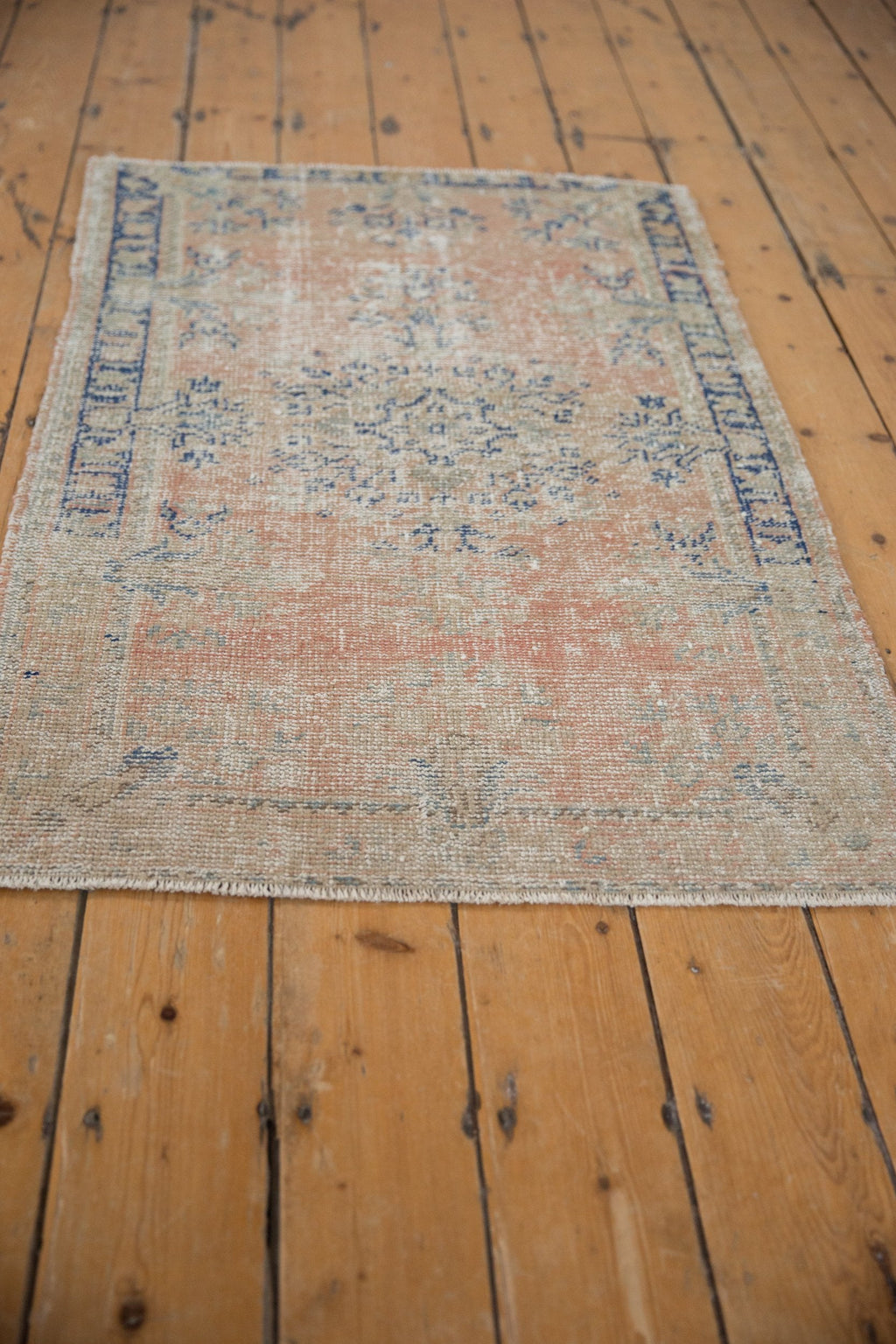 2.5x4.5 Vintage Distressed Oushak Rug