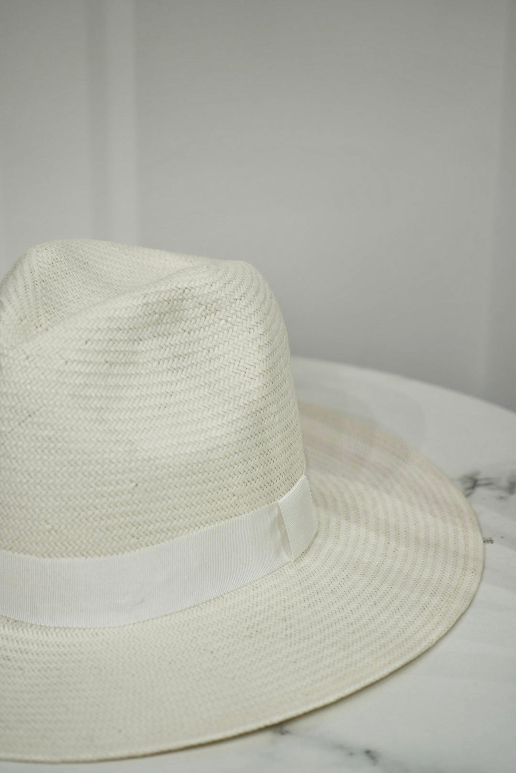 Paper Straw Fedora Hat with Double Pearl Chain