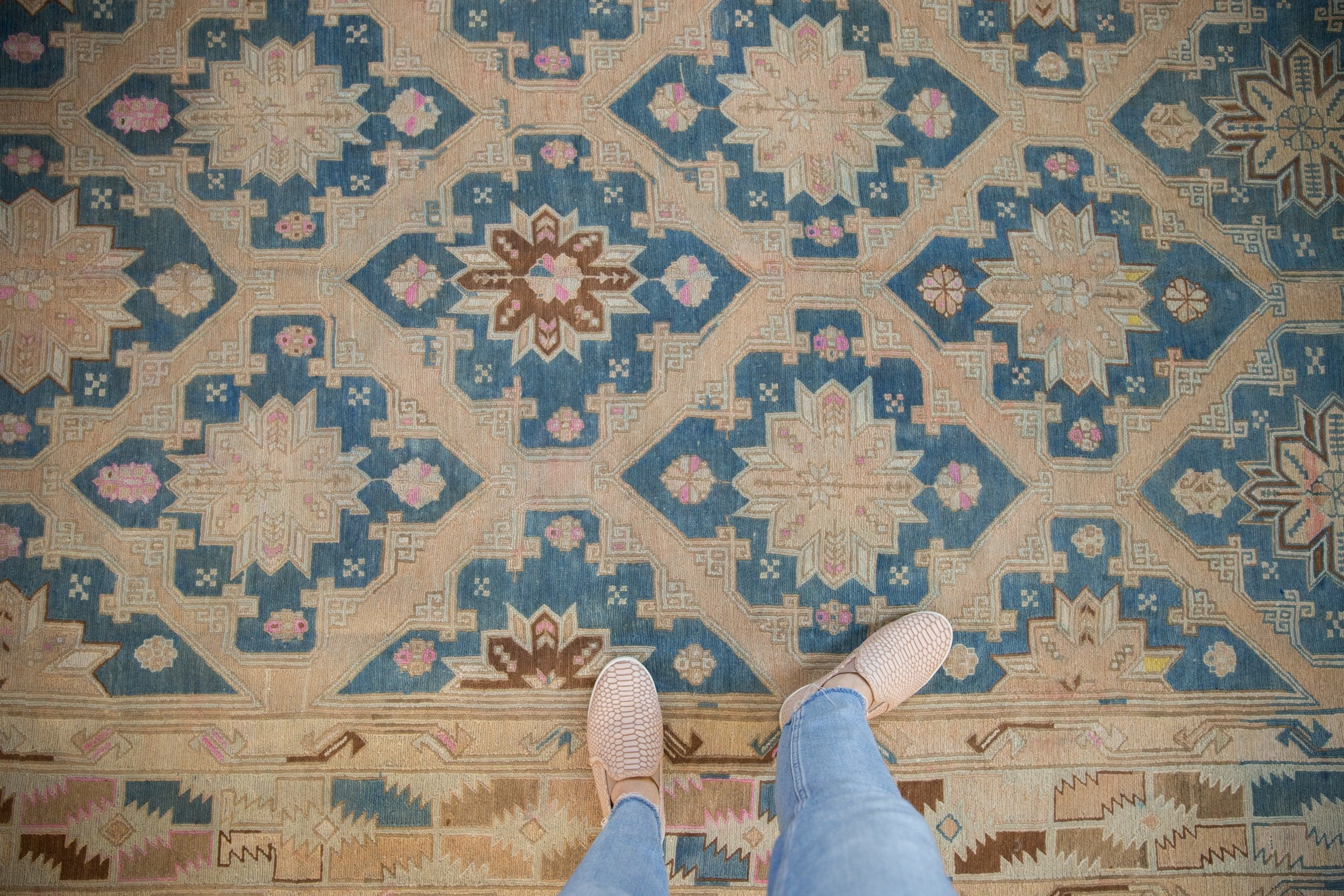 6.5x12 Vintage Distressed Soumac Carpet