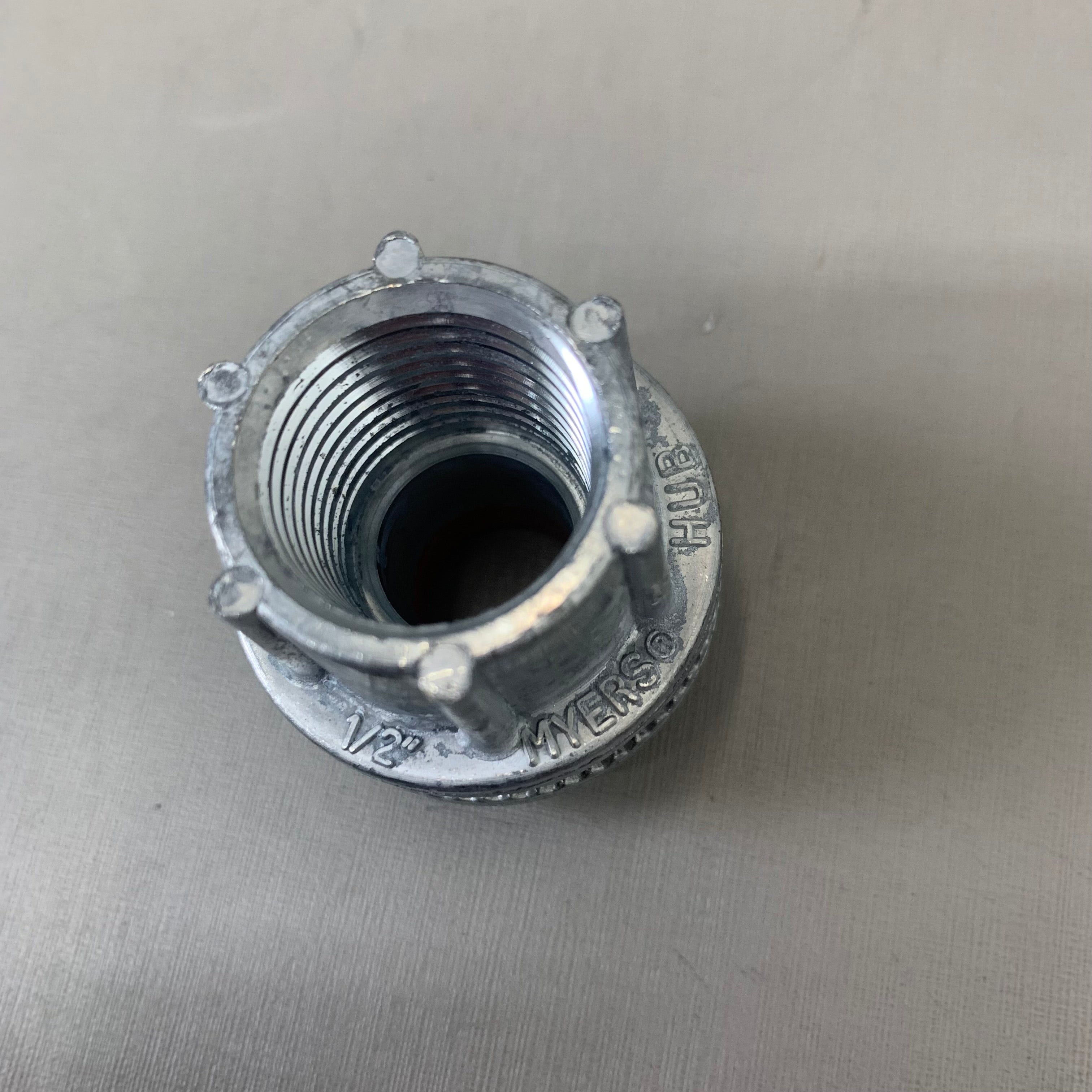 MYERS (6 PACK) Zinc Conduit Hub Scru-tite Tapered Female Threaded 1/2" ST-1