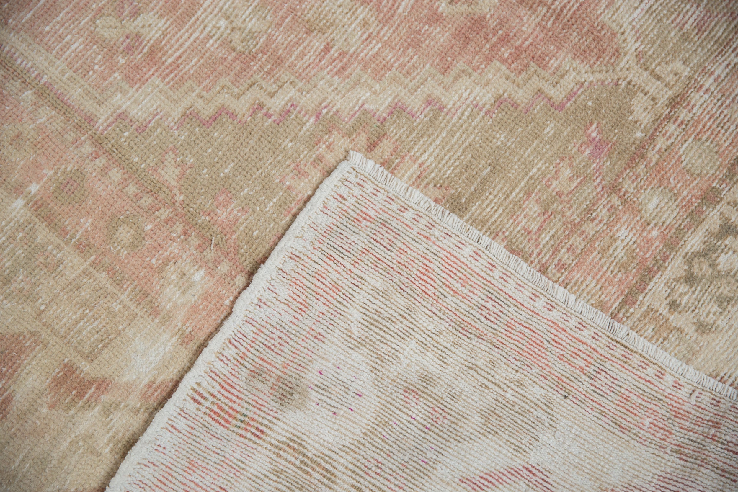 5.5x8.5 Vintage Distressed Oushak Carpet