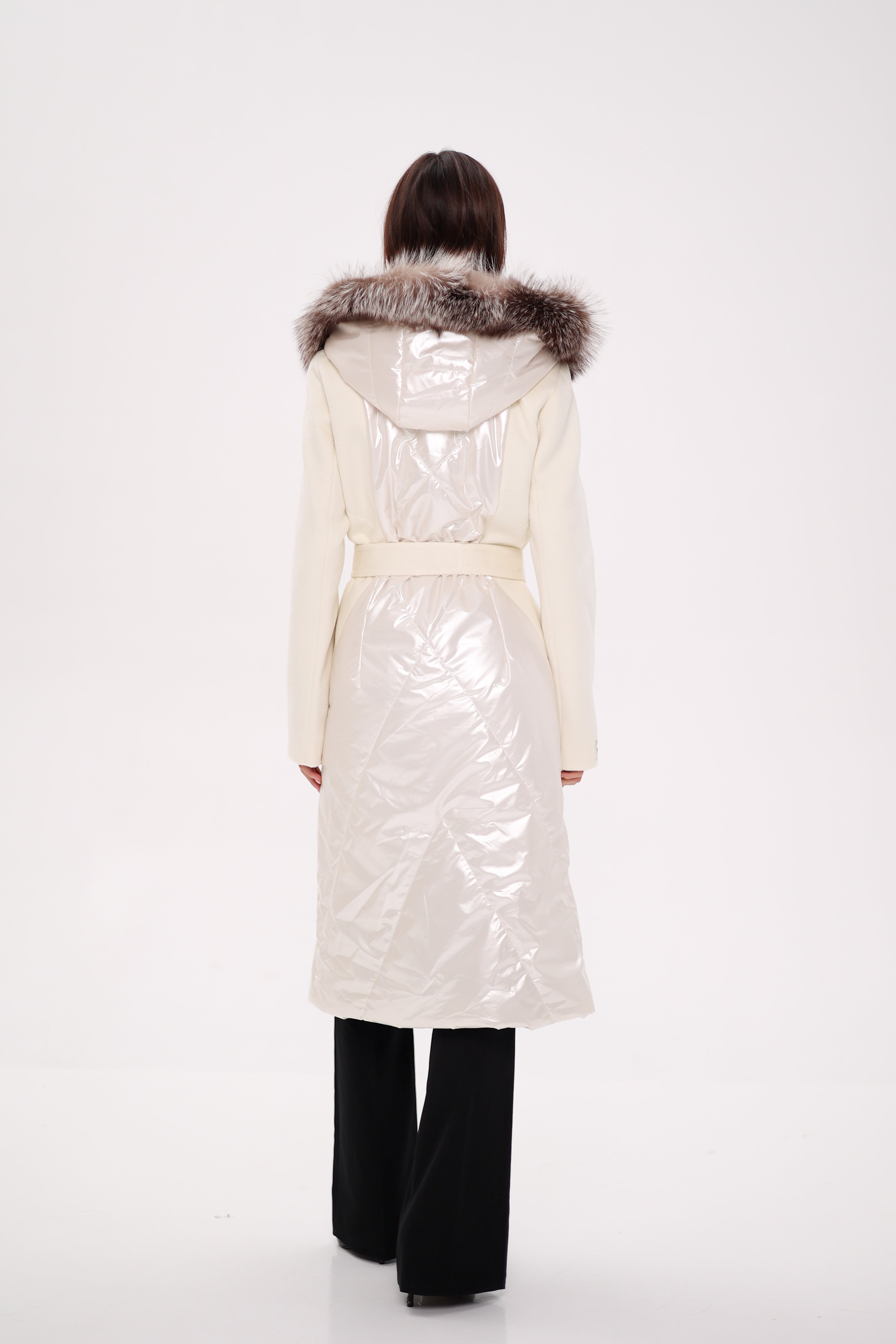 Saga® Furs Silver Fox Wool Alpaca Freudenberg Comfortemp® Coat
