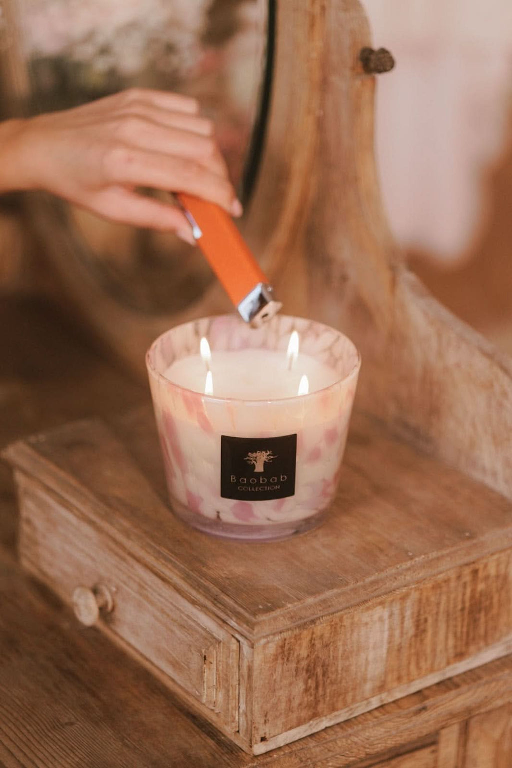 Baobab Collection White Pearls Max 08 Candle