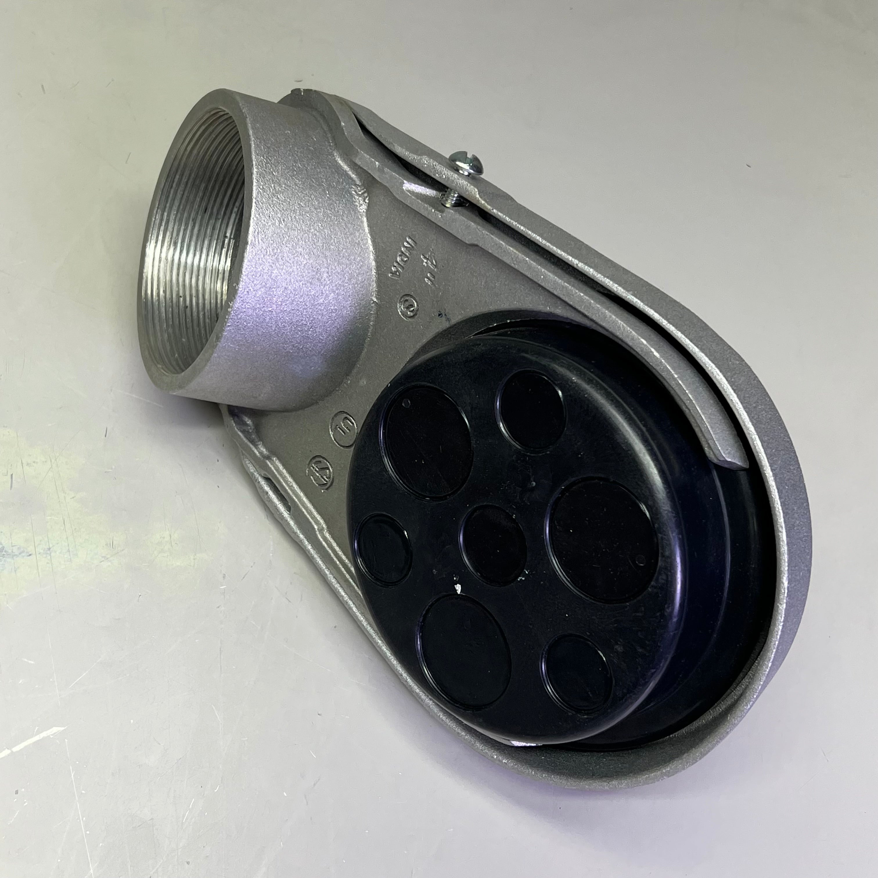 IBERVILLE Entrance Head For Rigid Conduit Cast Aluminum 3" Trade Sz CIEFA-4