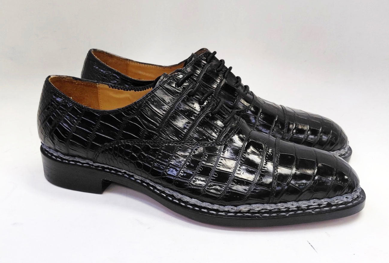 Style: Cleveland-Black