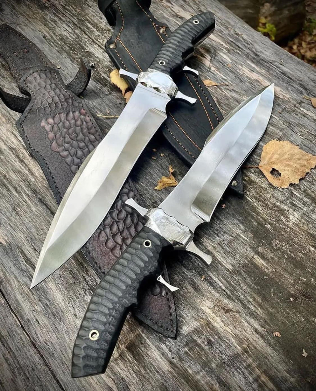 Custom Handmade D2 Steel Bowie Knife with Steel Guard and Buffalo Horn Handle, Includes Leather Sheath