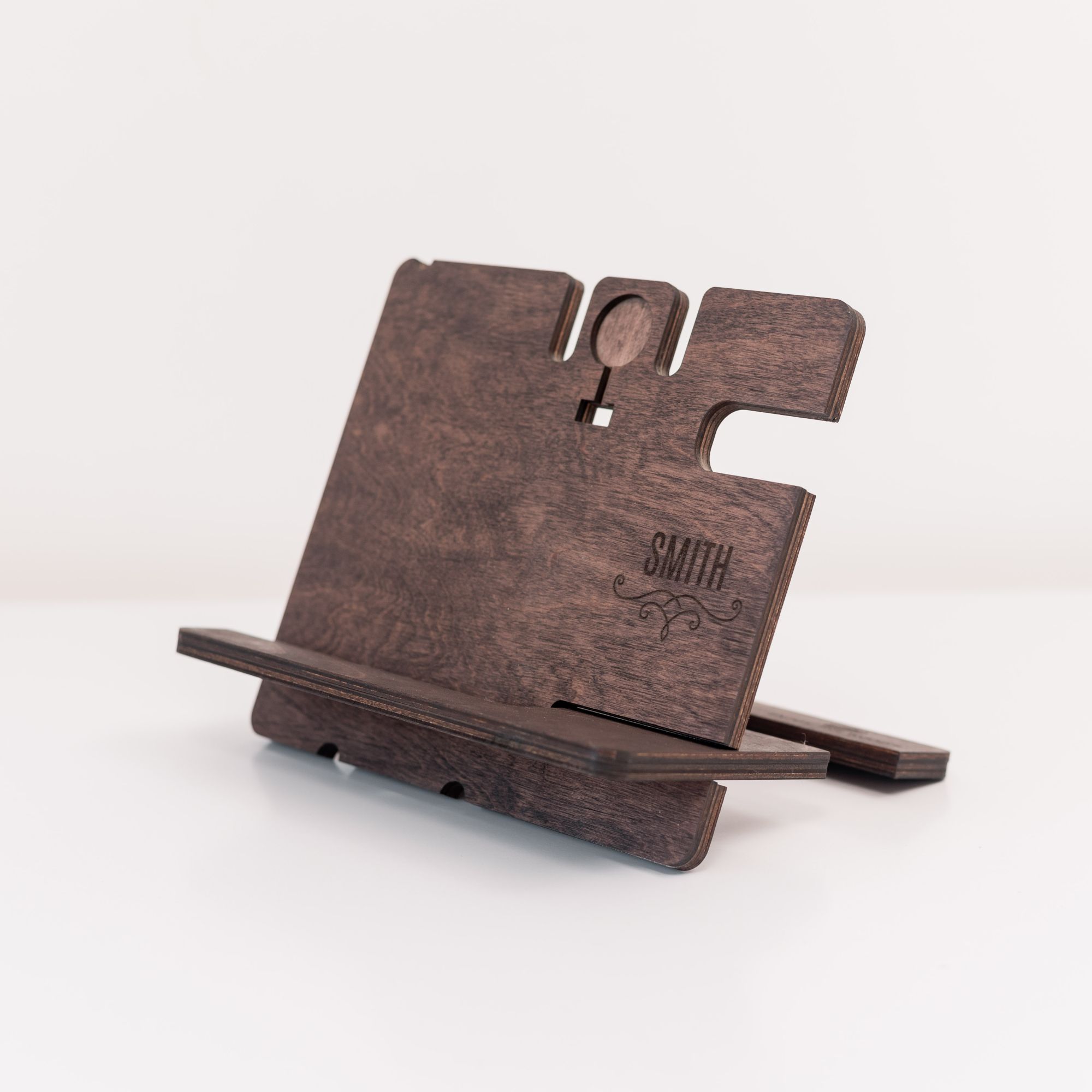 Wooden Docking Station – Personalized Gift for Him