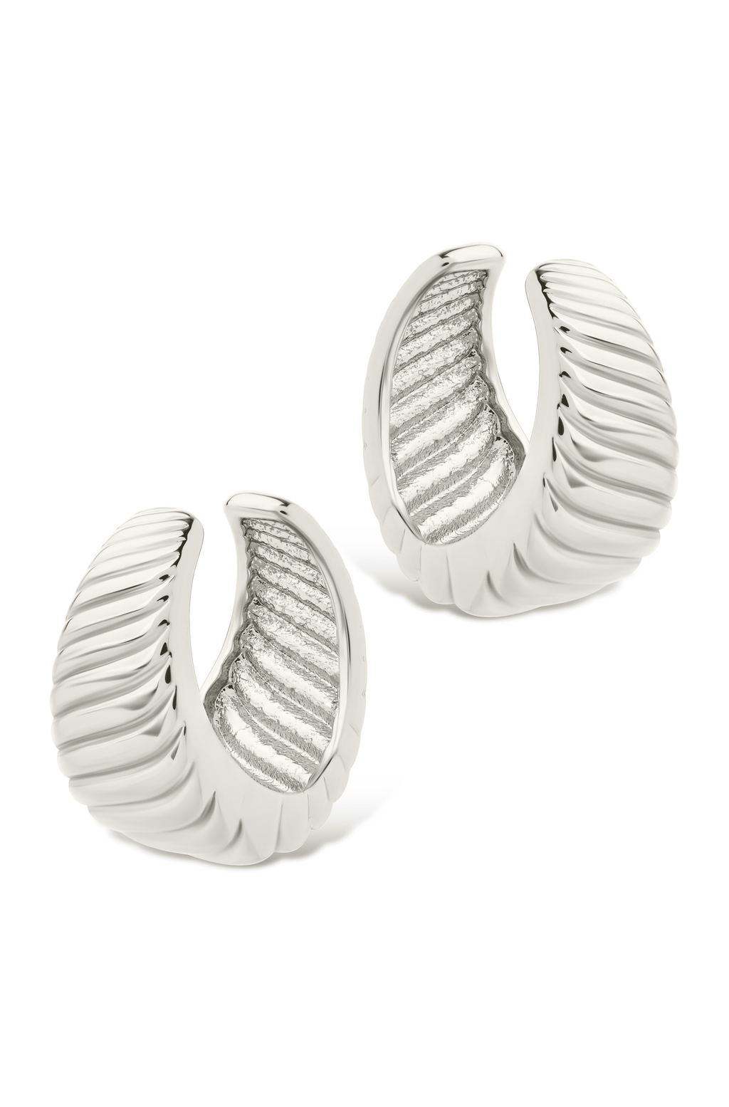 Beth Twisted Croissant Ear Cuff