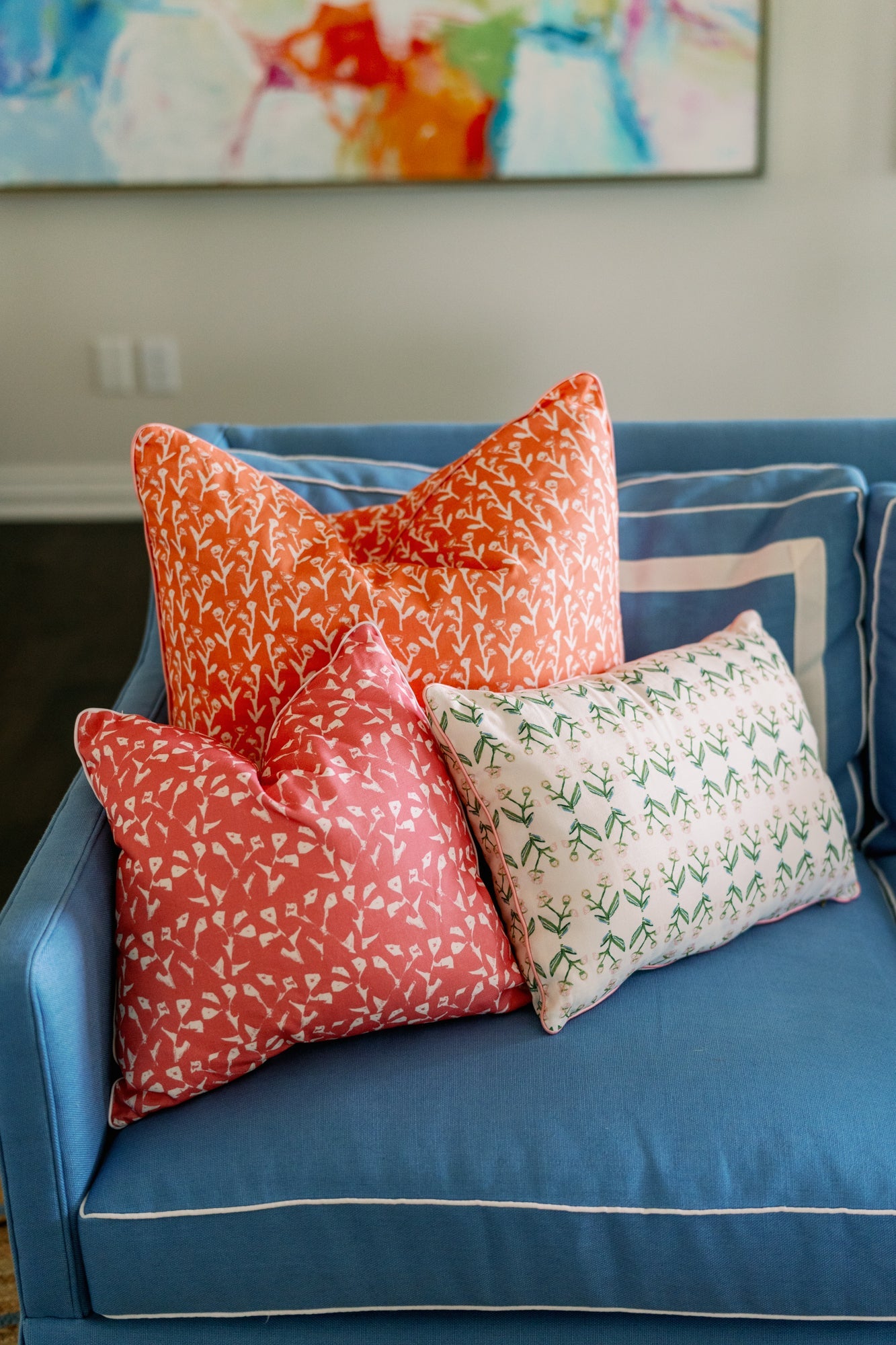 Ivy Manor Throw Pillow (Coral)