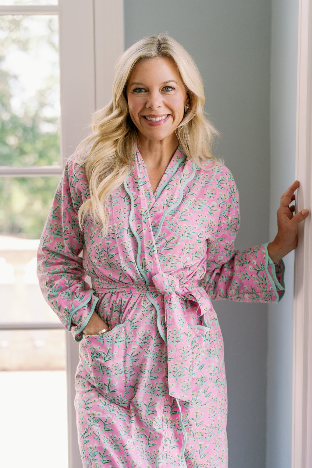 Adult Sydney Robe (Tulip Pink)