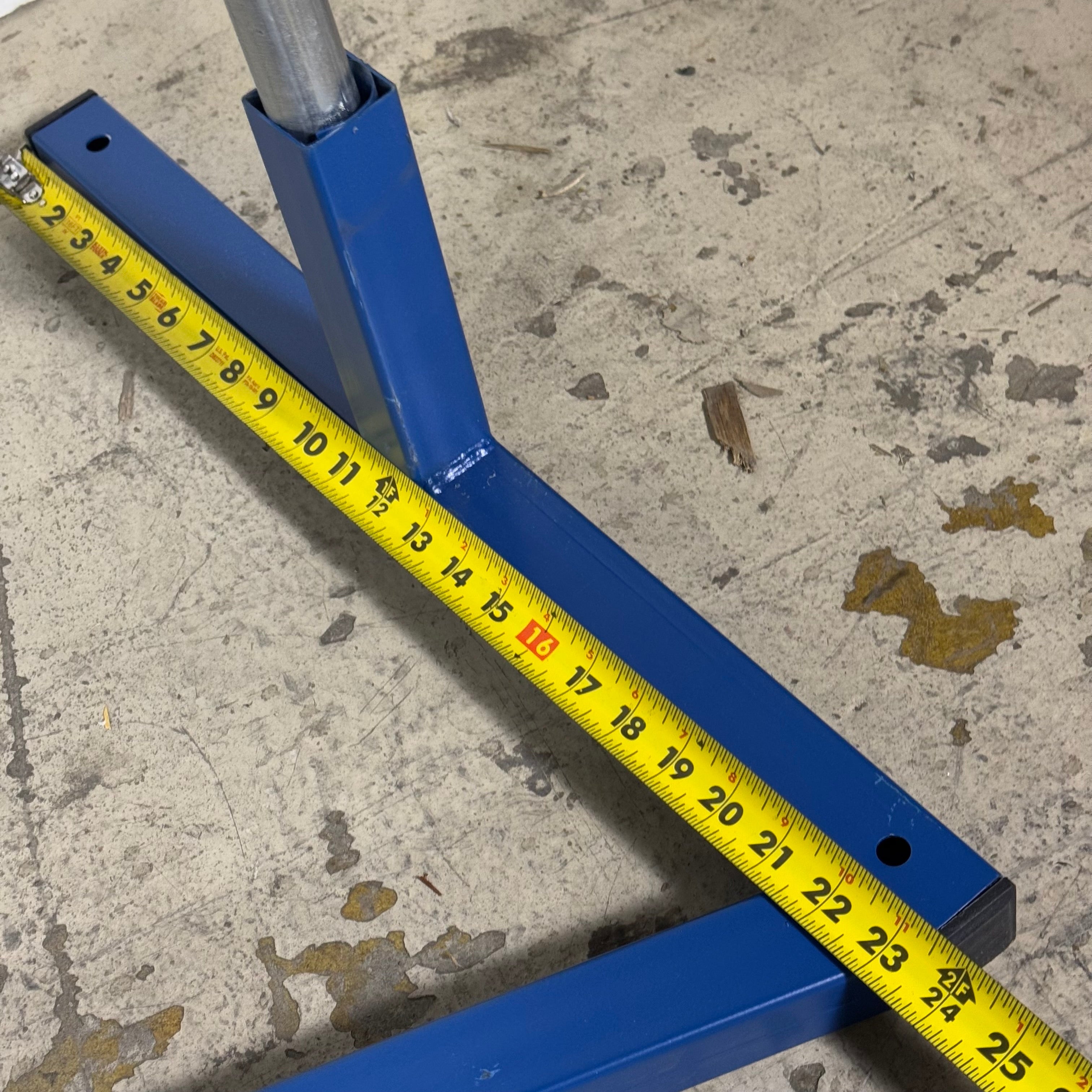 XL Indoor 3D Target Stand Sz 61.5" H x 66.5" L x 23.5" W, Blue/Grey