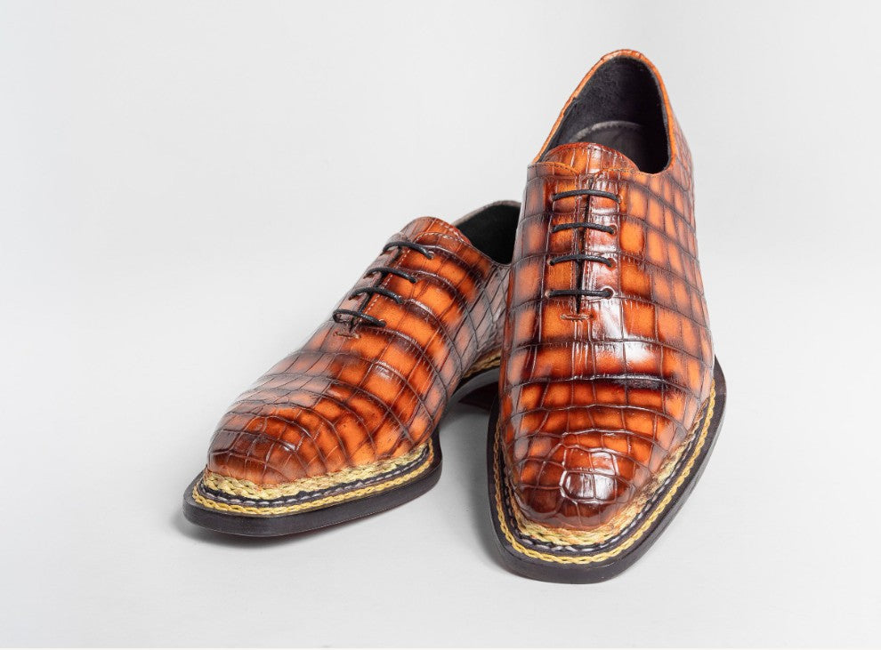 Style: Ghost-Cognac