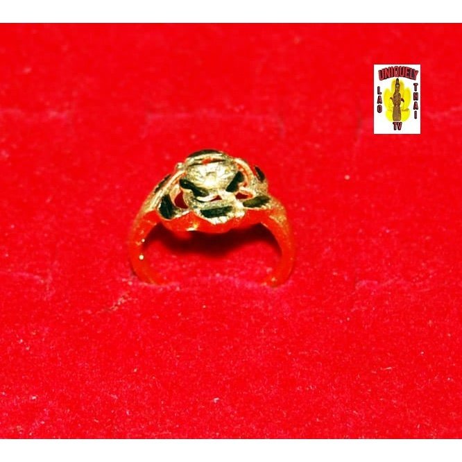 Gold Dipped Flower Design Ring