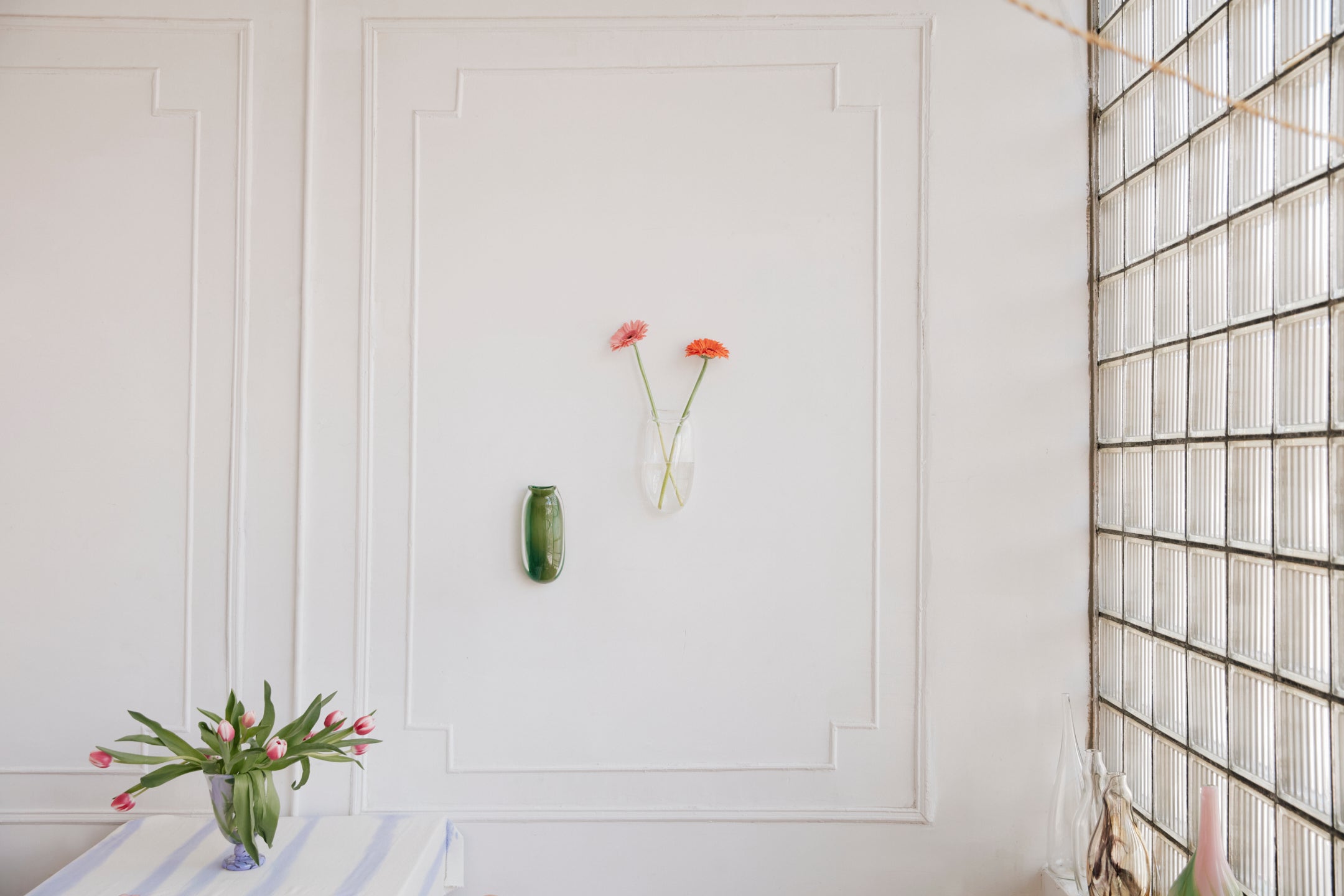 Wall Vase in Clear