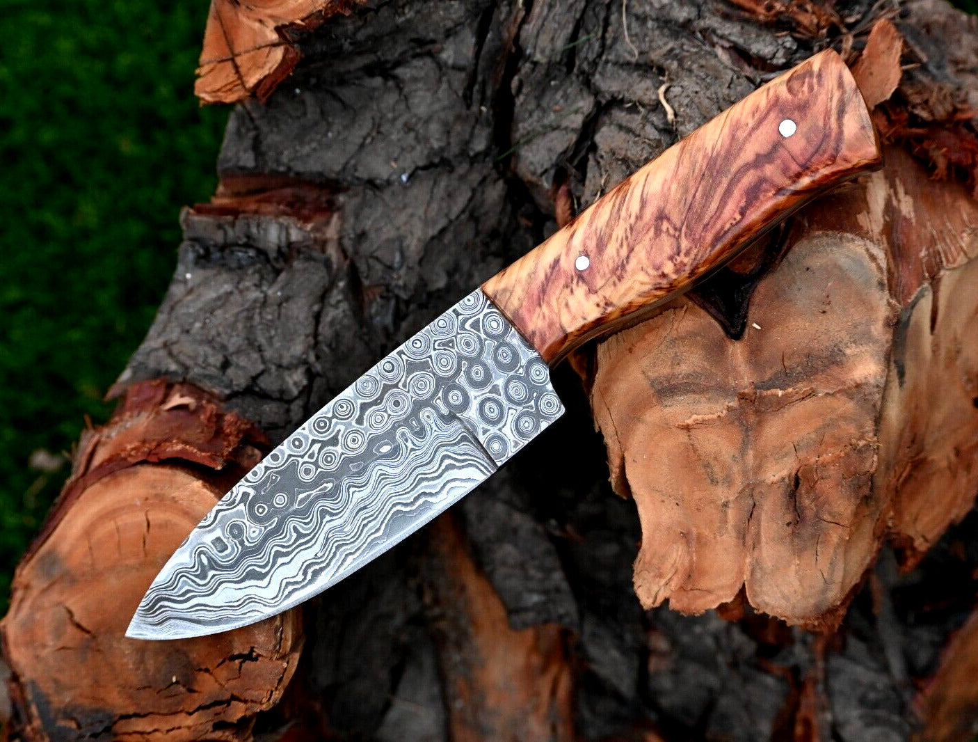 Custom Handmade Damascus Steel Hunting Knife with Olive Wood Handle and Leather Sheath