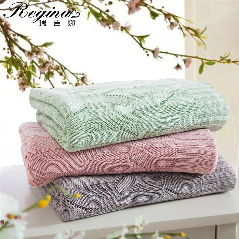 DecorBites™ Bamboo Knitted Cooling Blanket - Queen Size